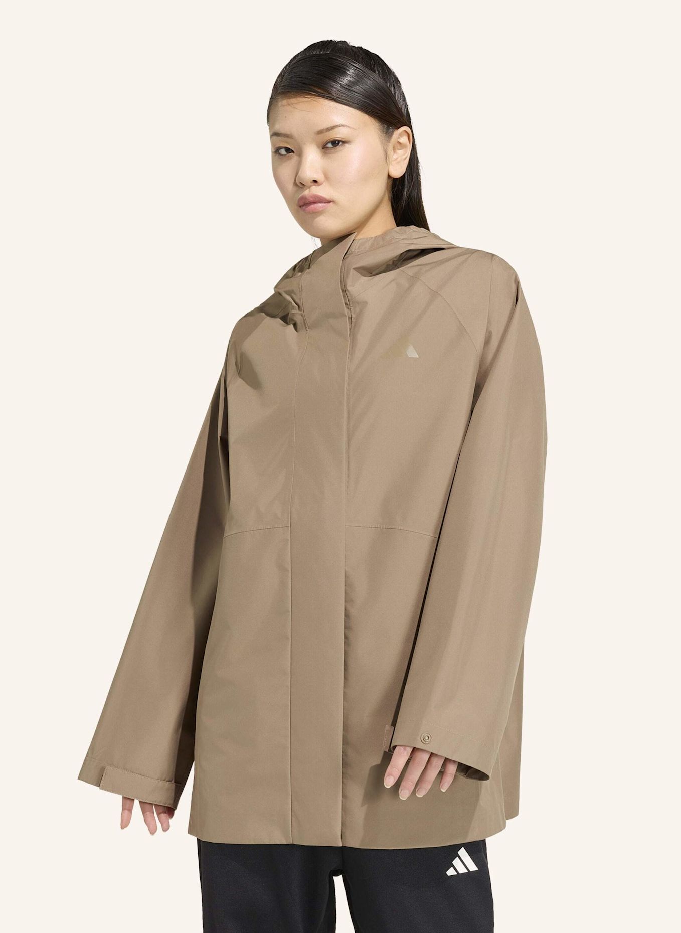 adidas ESSENTIALS RAIN PARKA: SCHWARZ
