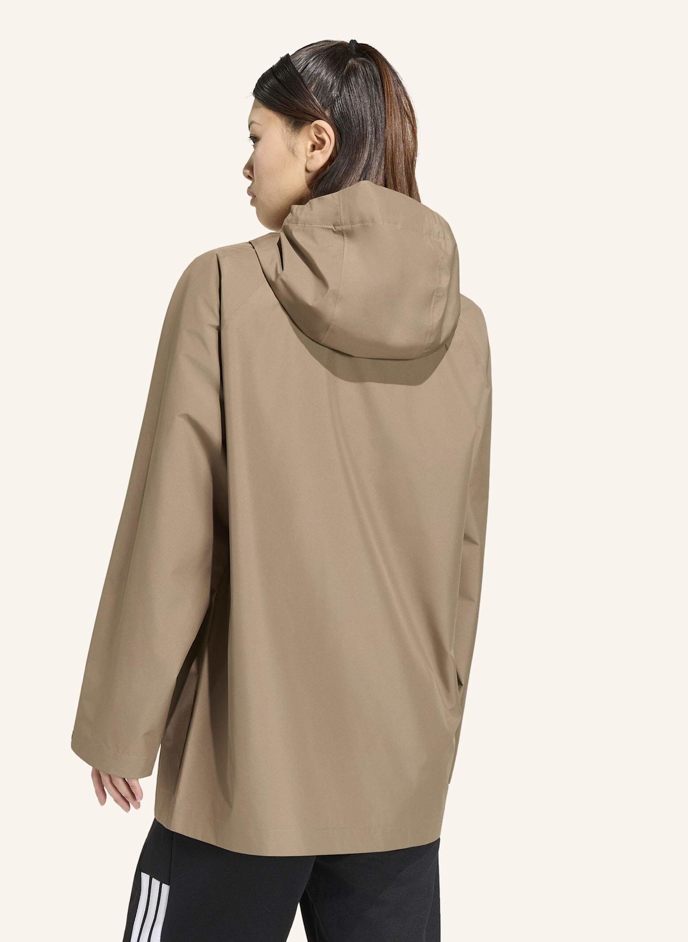 adidas ESSENTIALS RAIN PARKA: SCHWARZ