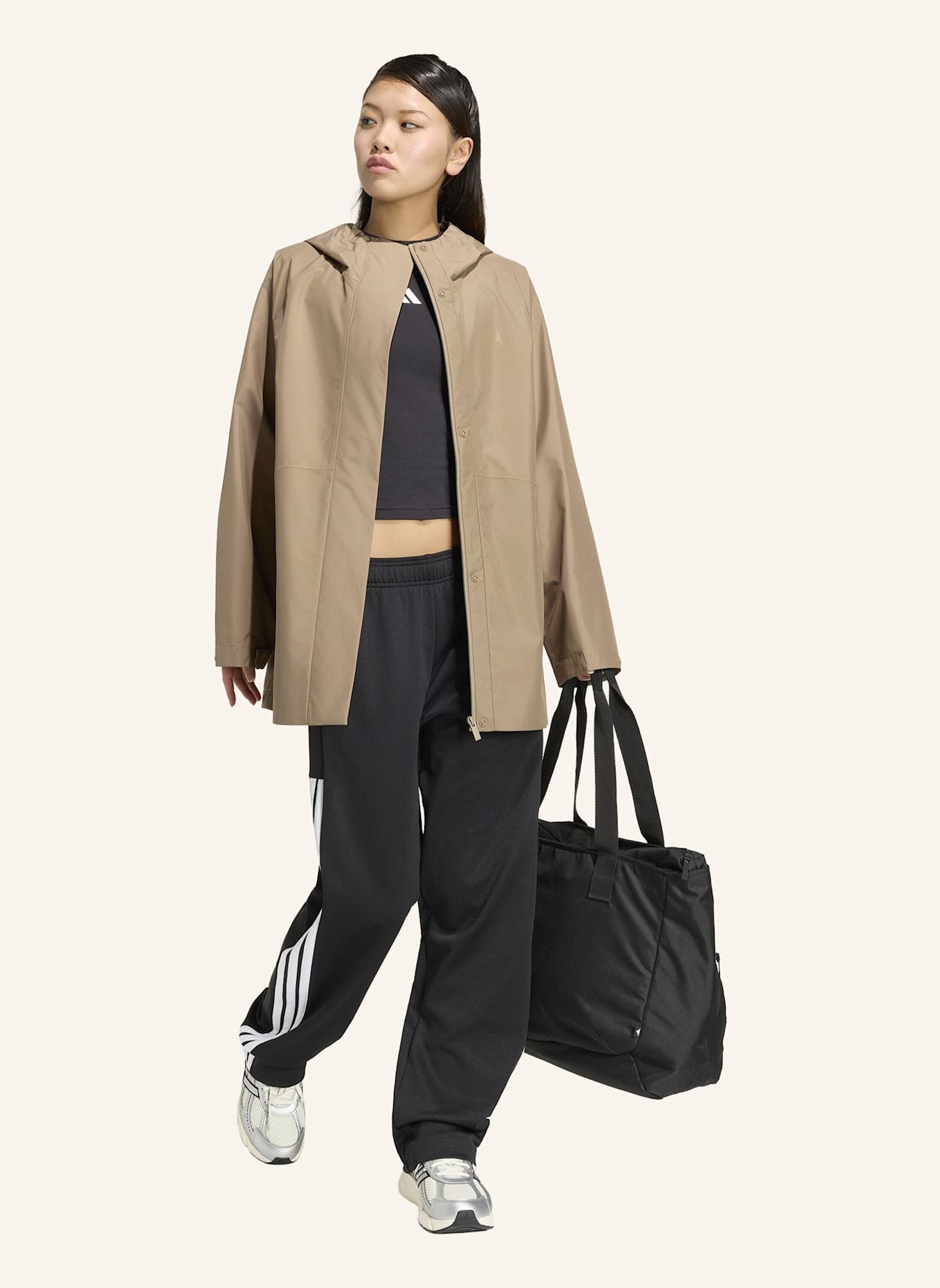 adidas ESSENTIALS RAIN PARKA: SCHWARZ