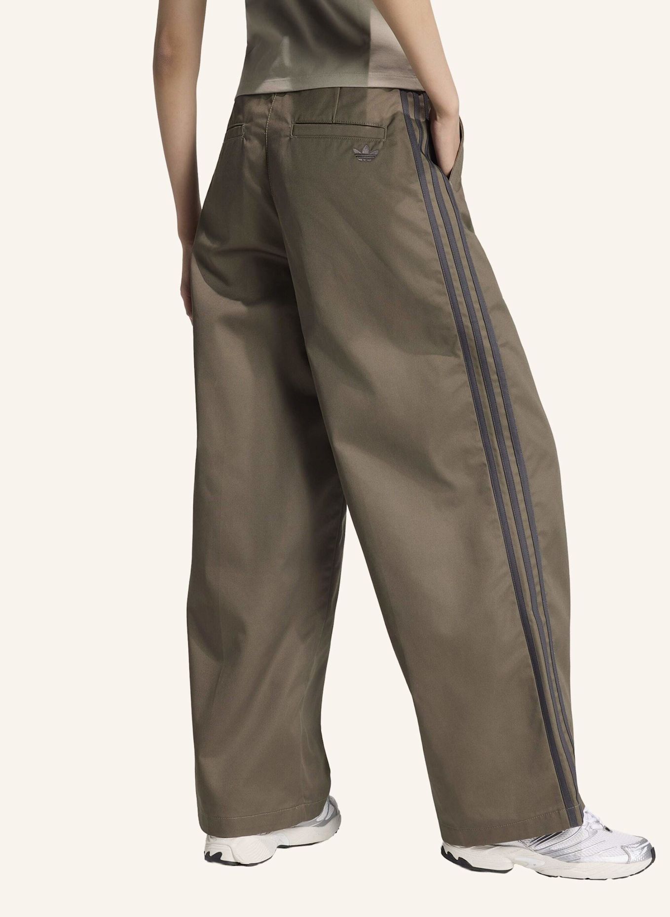 adidas Originals TAILORED HOSE: BRAUN/ SCHWARZ