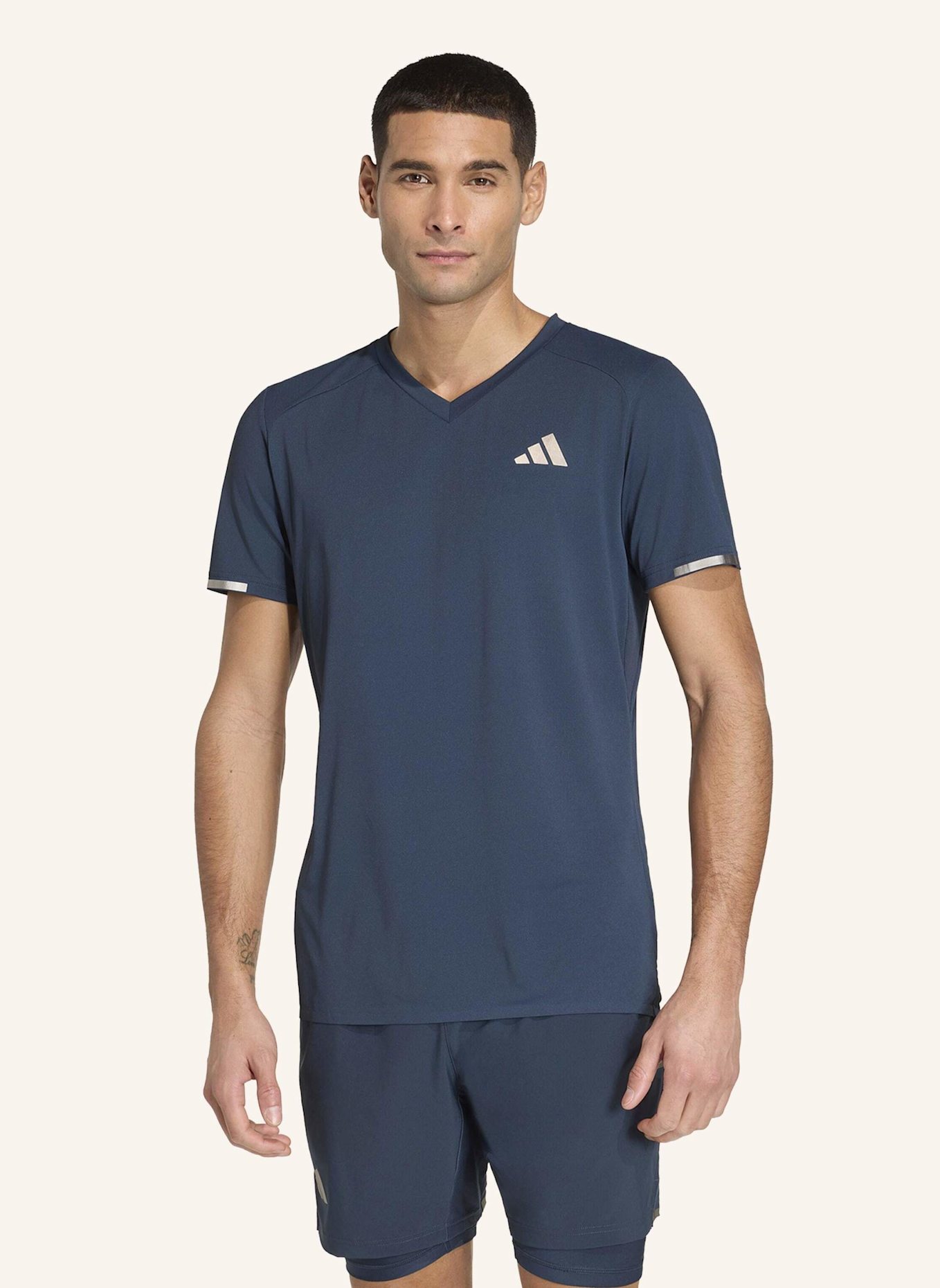 adidas TENNIS CLIMACOOL+ FREELIFT T-SHIRT PRO: SCHWARZ