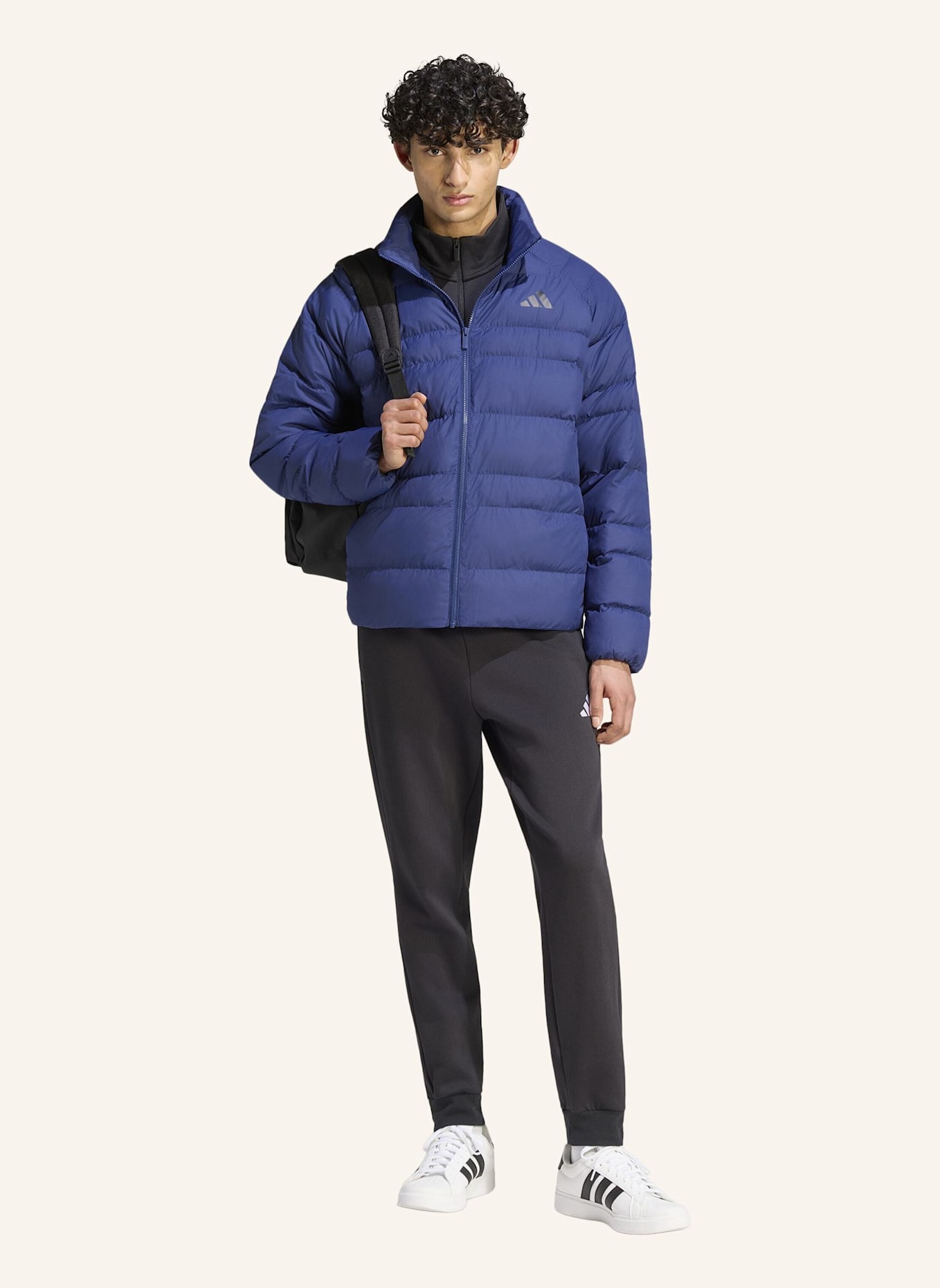adidas ESSENTIALS ISOLATIONSJACKE, VERSTAUBAR: BLAU