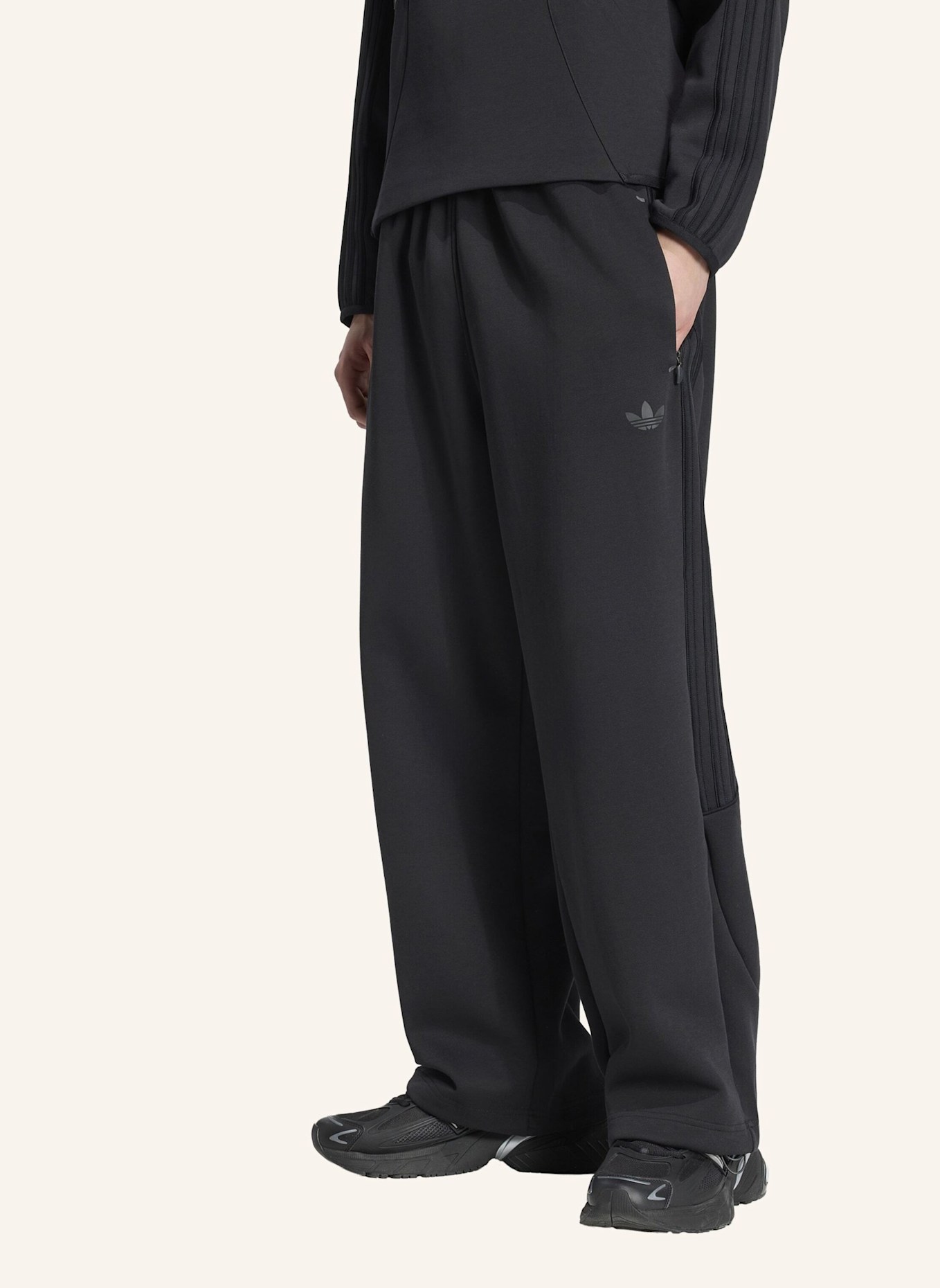 adidas Originals SPACER TEAMGEIST 26 CUTLINE HOSE, OFFENER SAUM: SCHWARZ