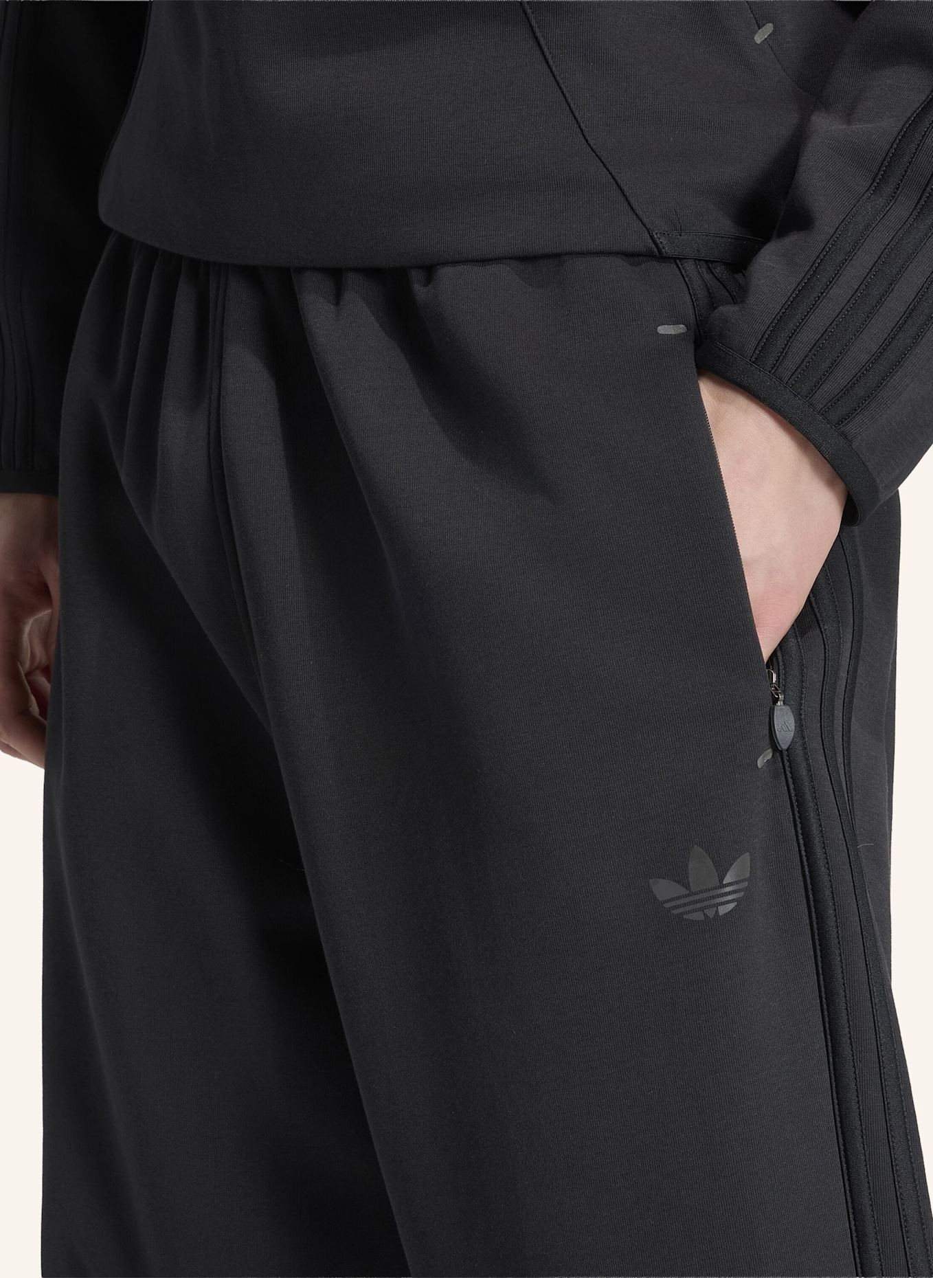 adidas Originals SPACER TEAMGEIST 26 CUTLINE HOSE, OFFENER SAUM: SCHWARZ