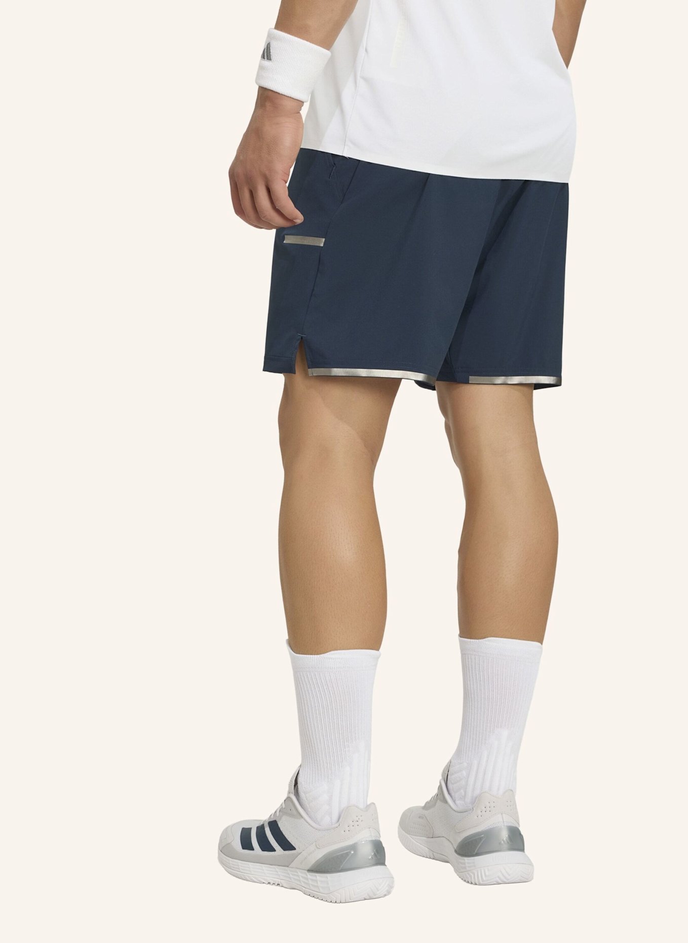 adidas TENNIS CLIMACOOL SHORTS & INNENSHORTS SET: SCHWARZ