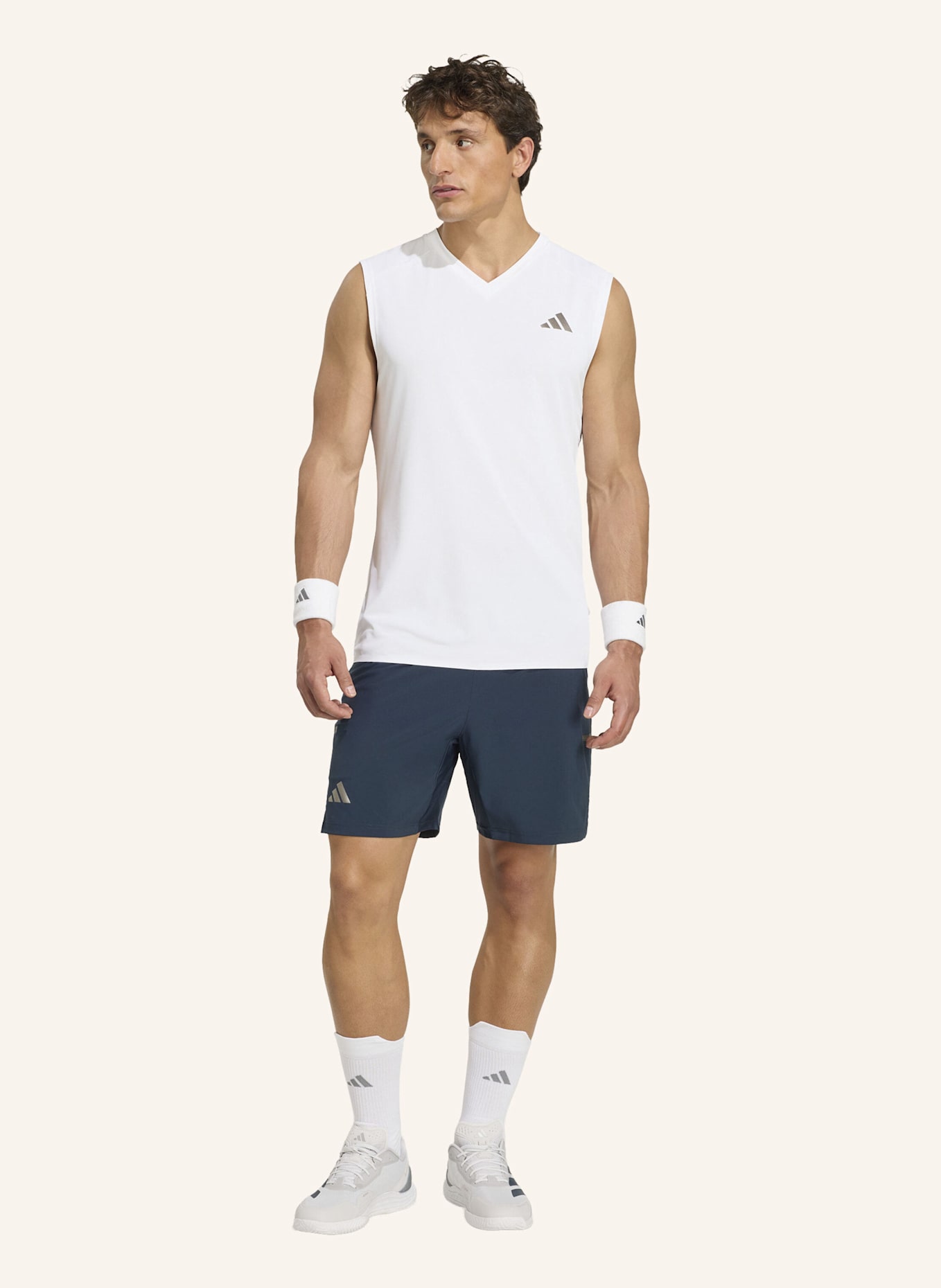 adidas TENNIS CLIMACOOL SHORTS & INNENSHORTS SET: SCHWARZ