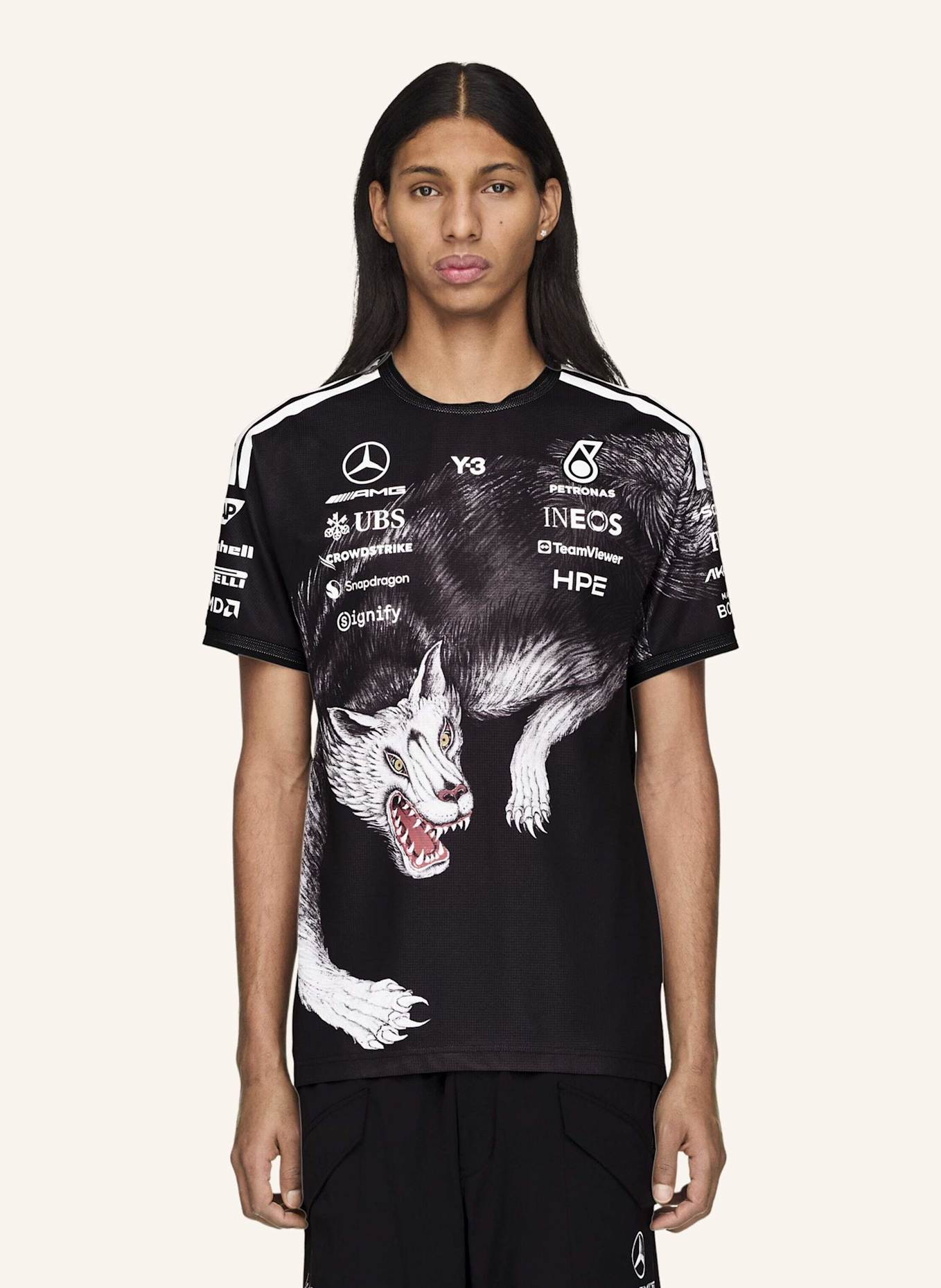 Y-3 Y-3 MERCEDES - AMG PETRONAS FORMEL 1 TEAM FAHRER KURZARM-JERSEY: SCHWARZ
