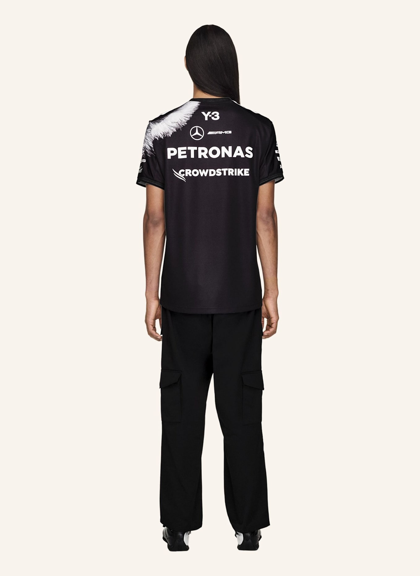 Y-3 Y-3 MERCEDES - AMG PETRONAS FORMEL 1 TEAM FAHRER KURZARM-JERSEY: SCHWARZ