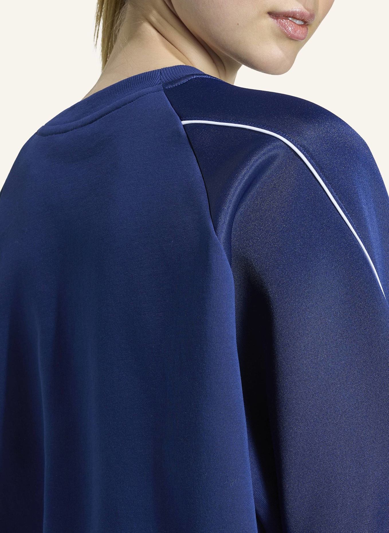 adidas STADIUM 3-STREIFEN SWEATSHIRT MIT RUNDHALSAUSSCHNITT: BLAU