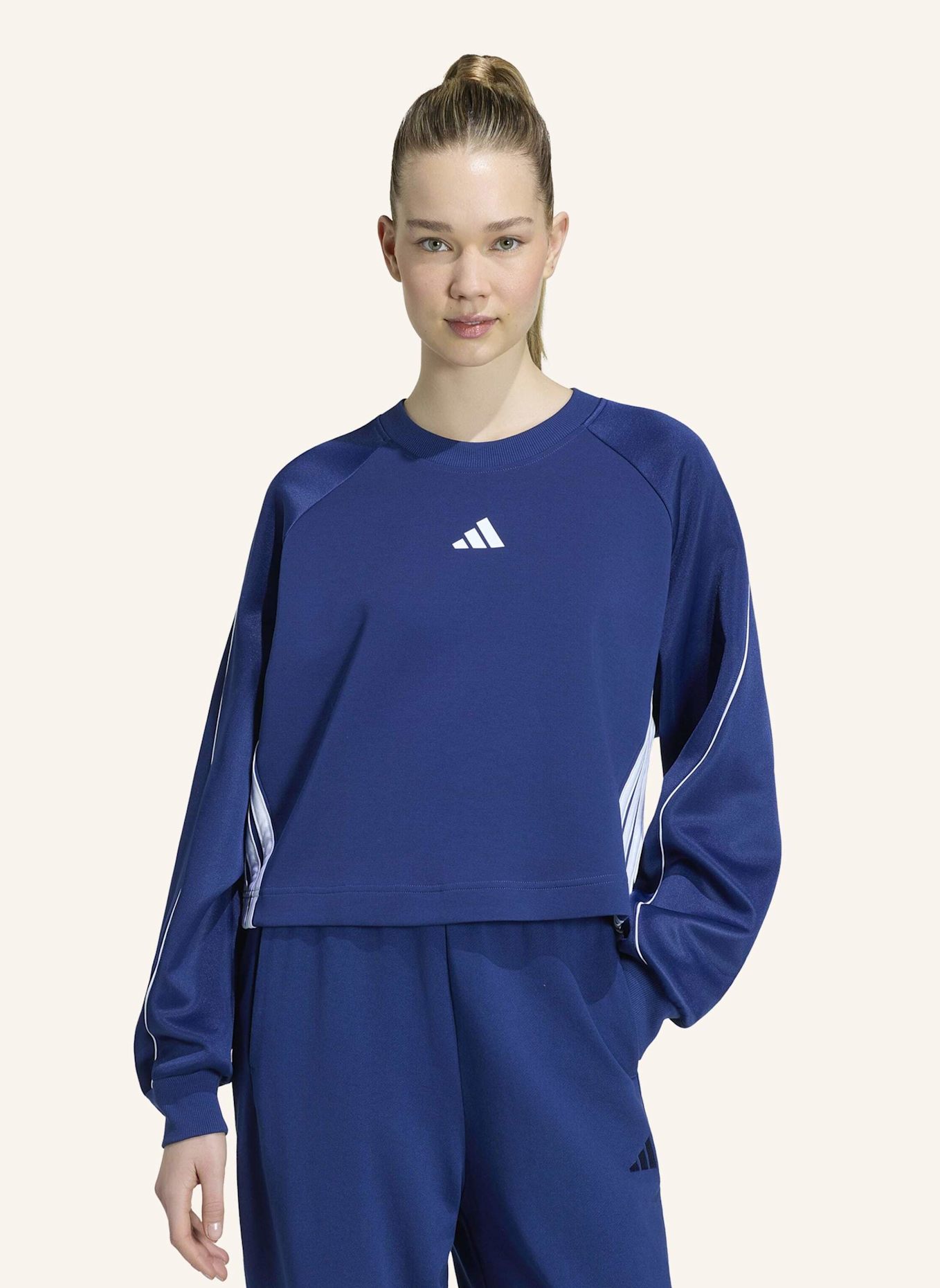 adidas STADIUM 3-STREIFEN SWEATSHIRT MIT RUNDHALSAUSSCHNITT: BLAU