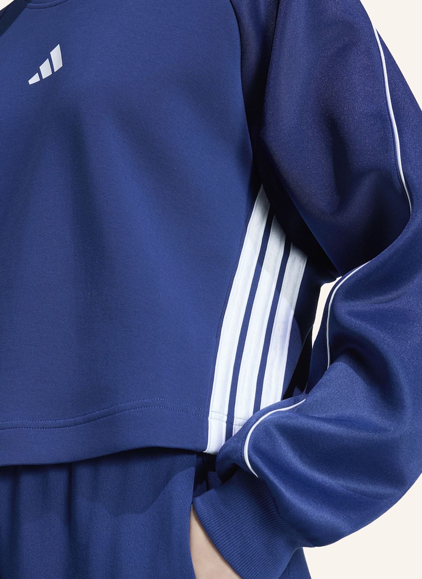 adidas STADIUM 3-STREIFEN SWEATSHIRT MIT RUNDHALSAUSSCHNITT: BLAU