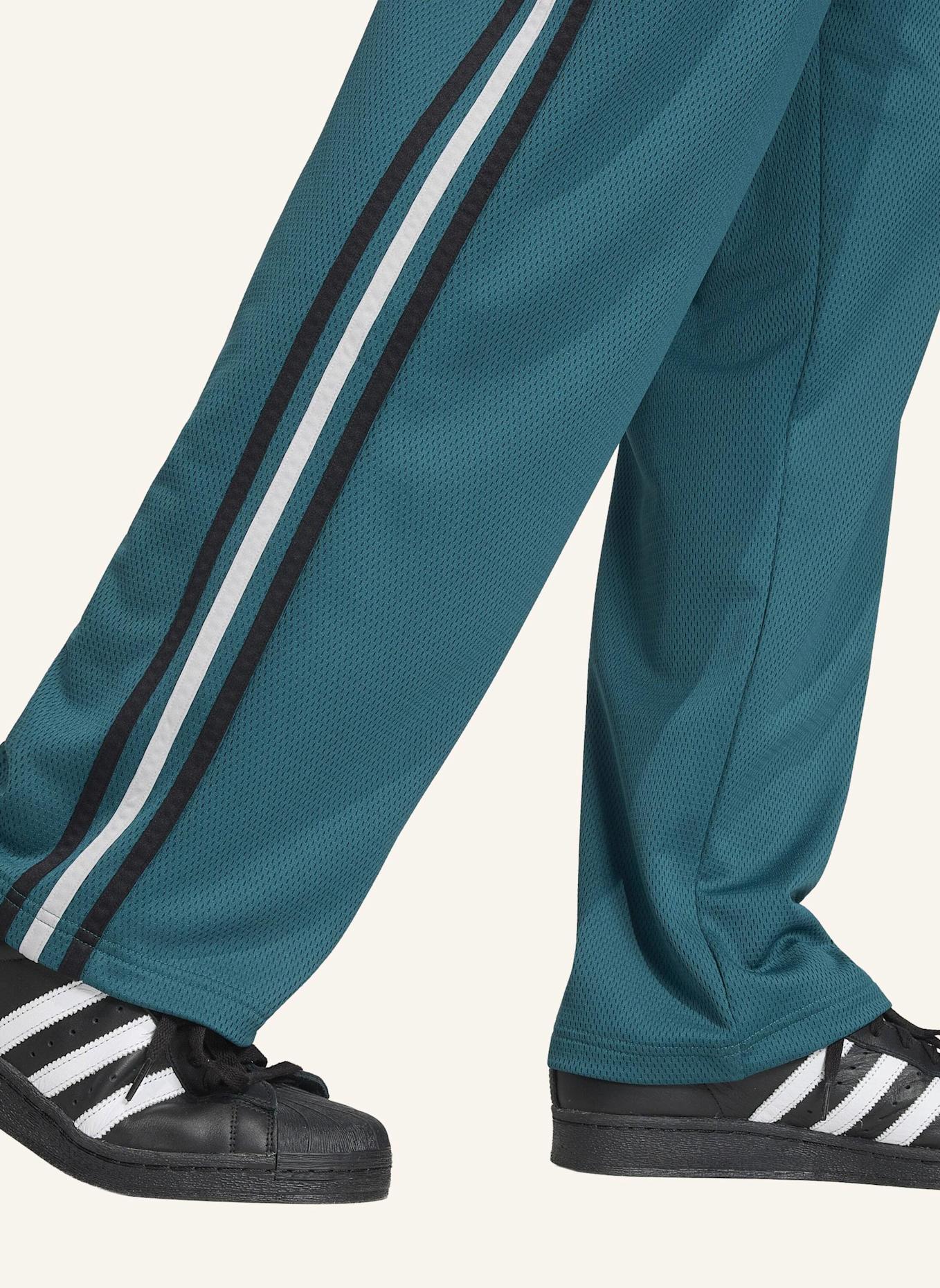 adidas Originals ADICOLOR SST TRAININGSHOSE, MESH, LOCKER GESCHNITTEN: GRÜN