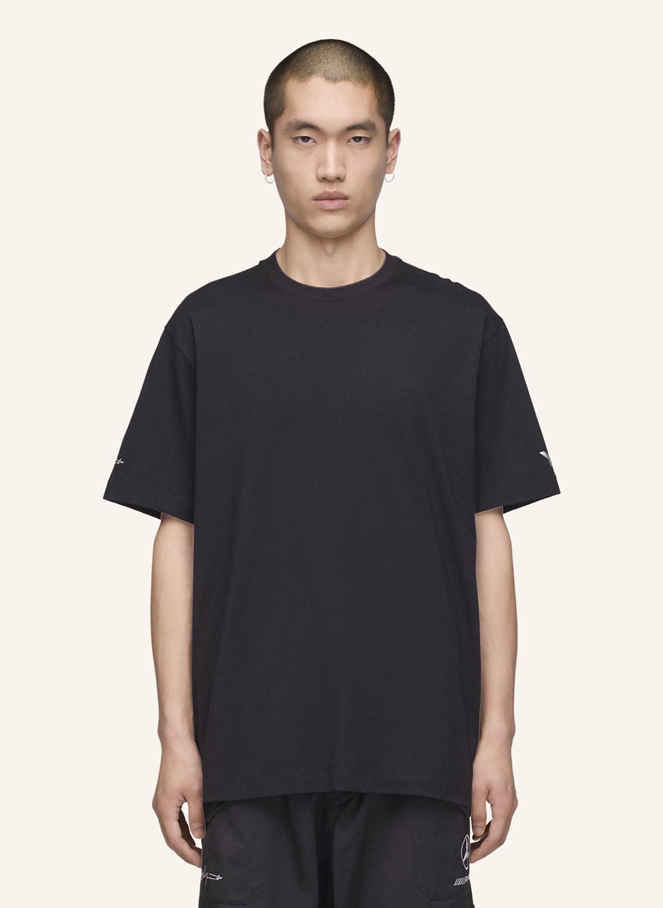 Y-3 Y-3 MERCEDES AMG PETRONAS FORMULA 1 TEAM STAR LOGO SHORT SLEEVE T-SHIRT: SCHWARZ