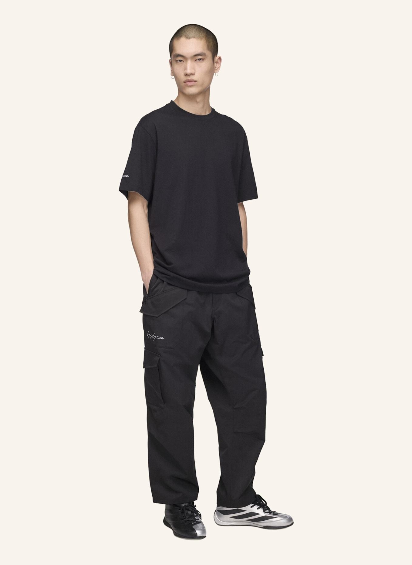 Y-3 Y-3 MERCEDES AMG PETRONAS FORMULA 1 TEAM STAR LOGO SHORT SLEEVE T-SHIRT: SCHWARZ