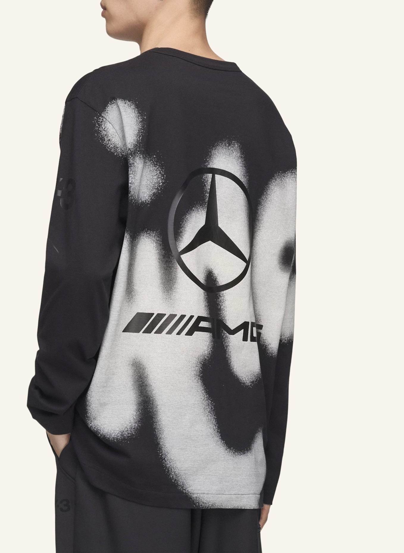 Y-3 Y-3 MERCEDES - AMG PETRONAS FORMULA 1 TEAM YOHJI GRAFIK-LONGSLEEVE: SCHWARZ