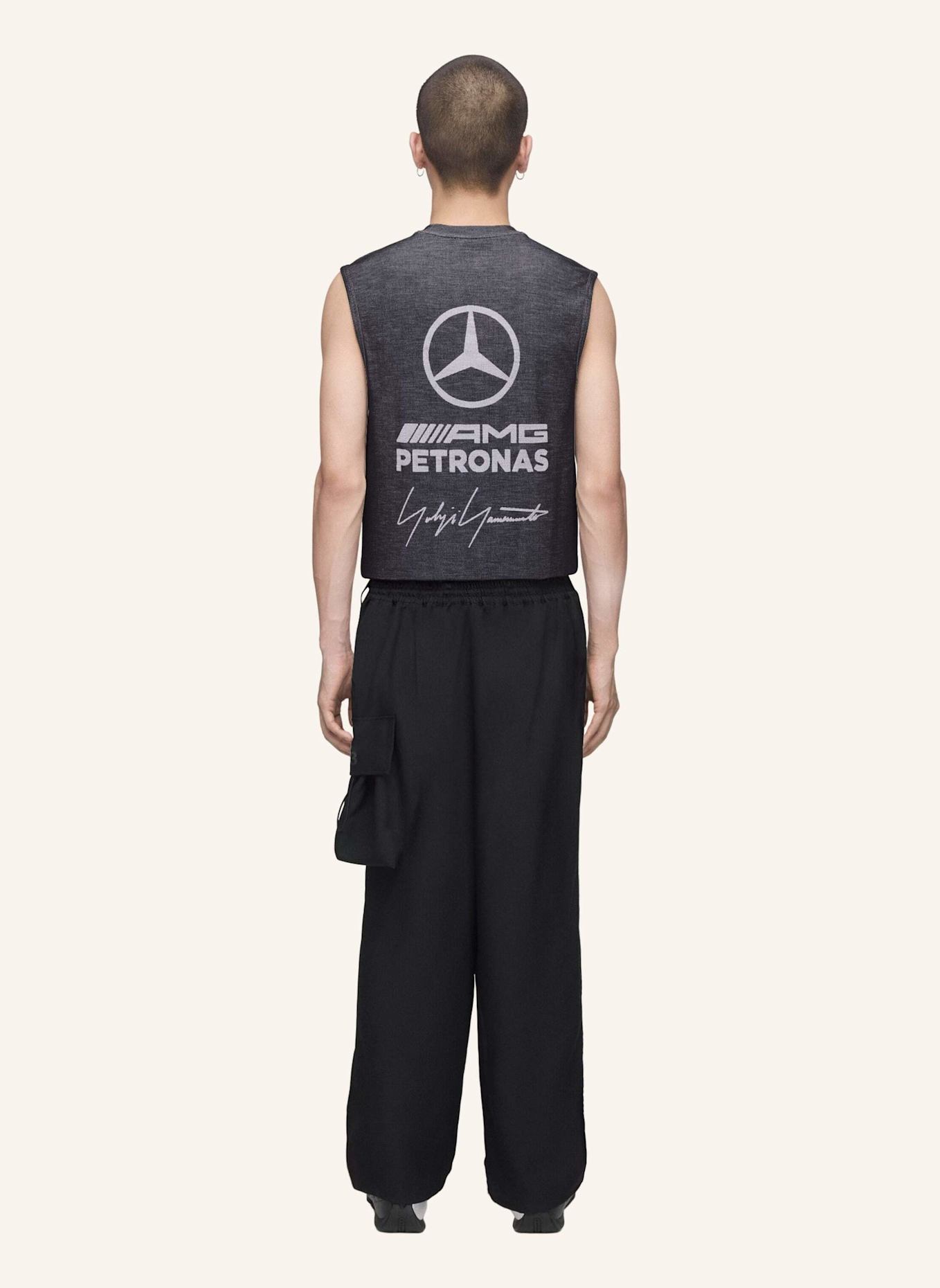 Y-3 Y-3 MERCEDES ENGINEERED TANK-TOP: SCHWARZ/ GRÜN