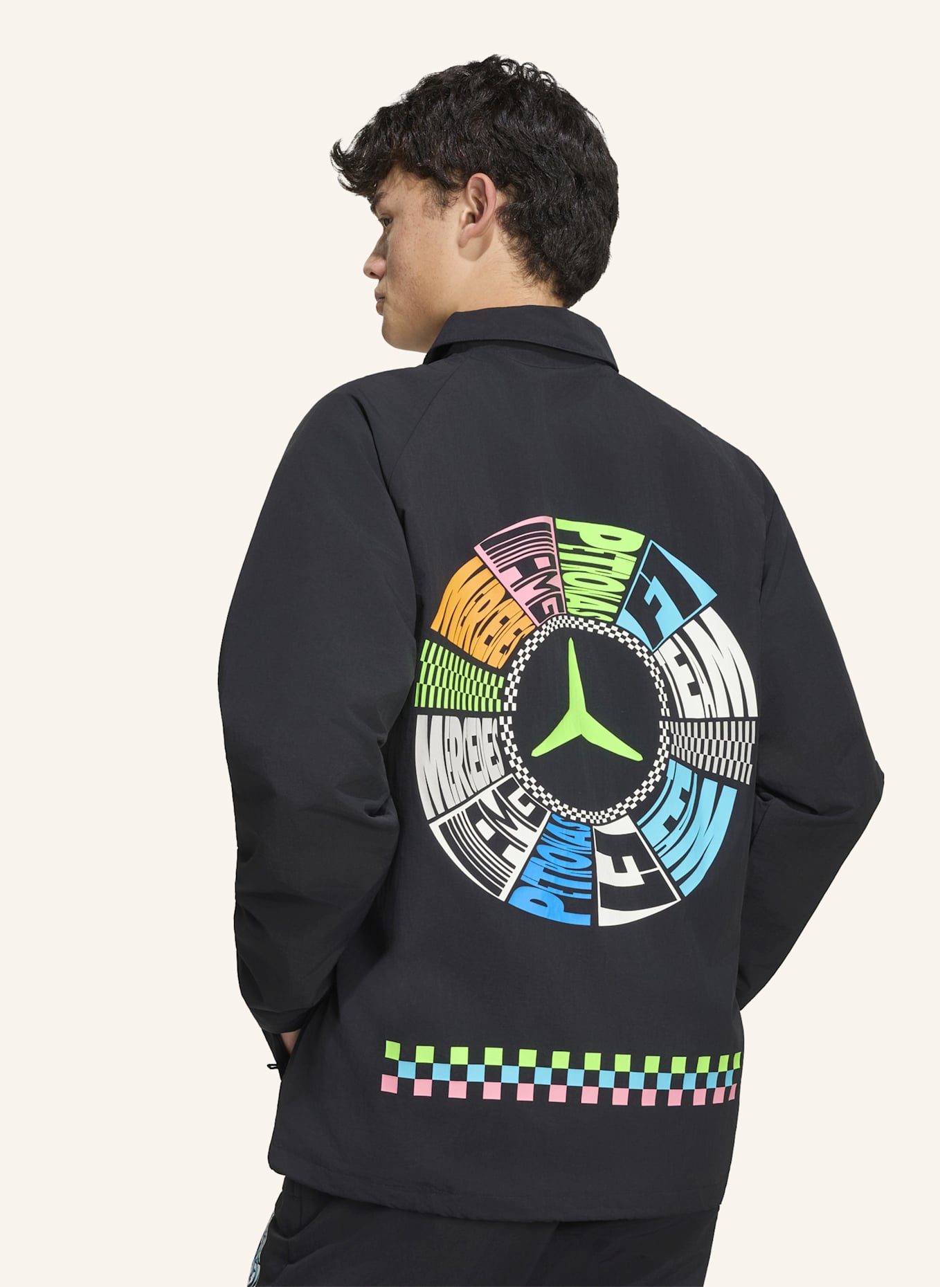 adidas MERCEDES – AMG PETRONAS FORMULA 1 TEAM LIGHTS ON JACKE: SCHWARZ