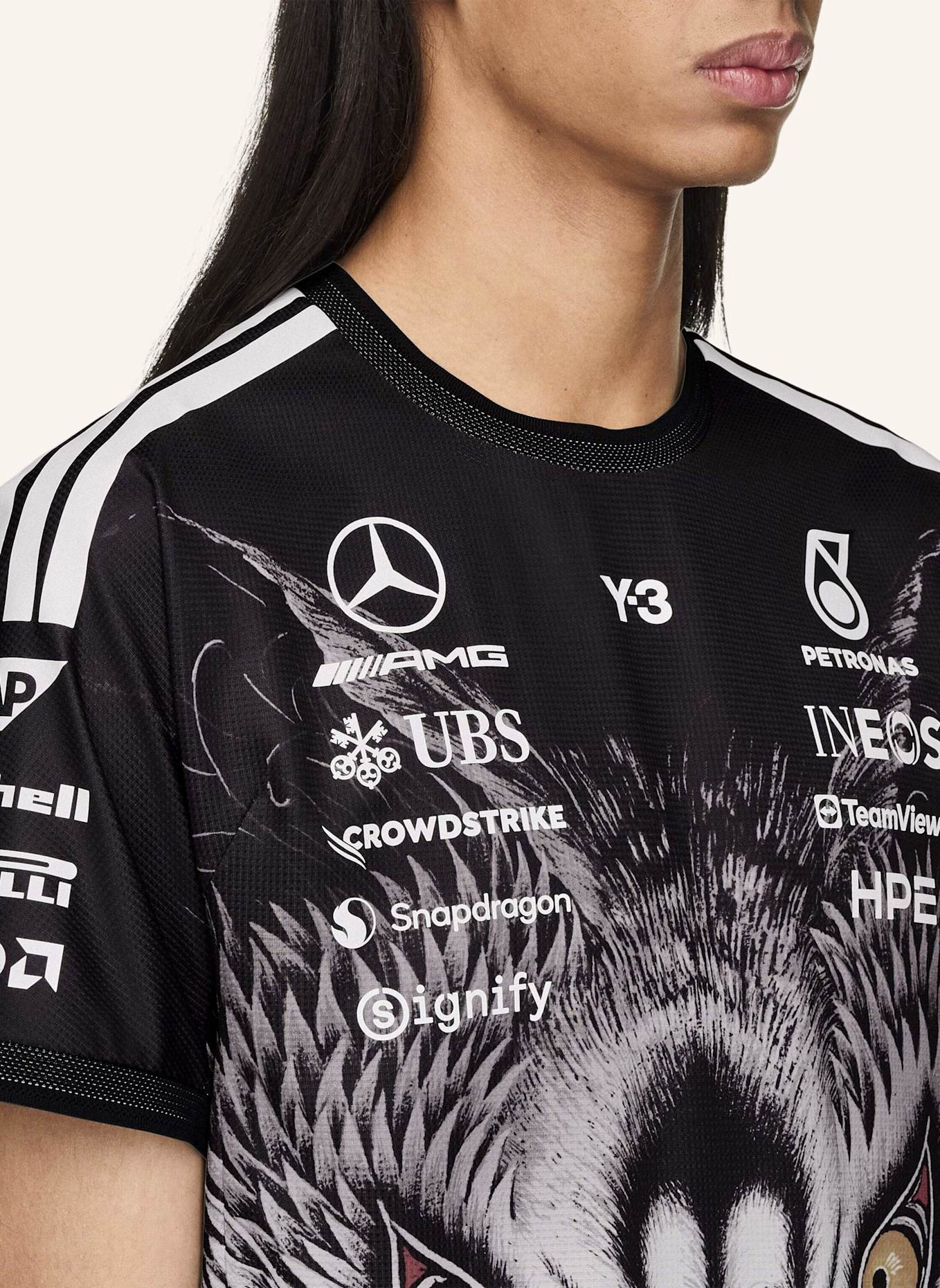 Y-3 Y-3 MERCEDES AMG PETRONAS FORMULA 1 TEAM DRIVER SHORT SLEEVE JERSEY: SCHWARZ