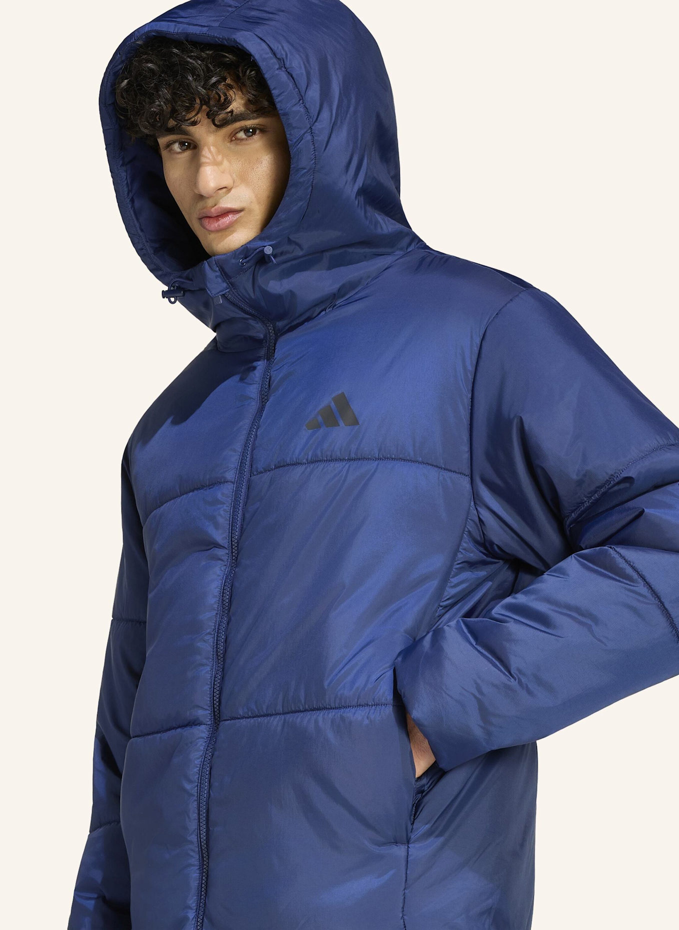 adidas ESSENTIALS HIGHLOFT PUFFER JACKE, ISOLIERT: BLAU