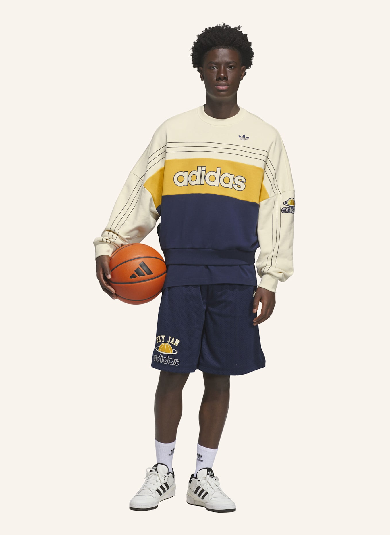 adidas Originals ORIGINALS VARSITY SWEATSHIRT: WEISS