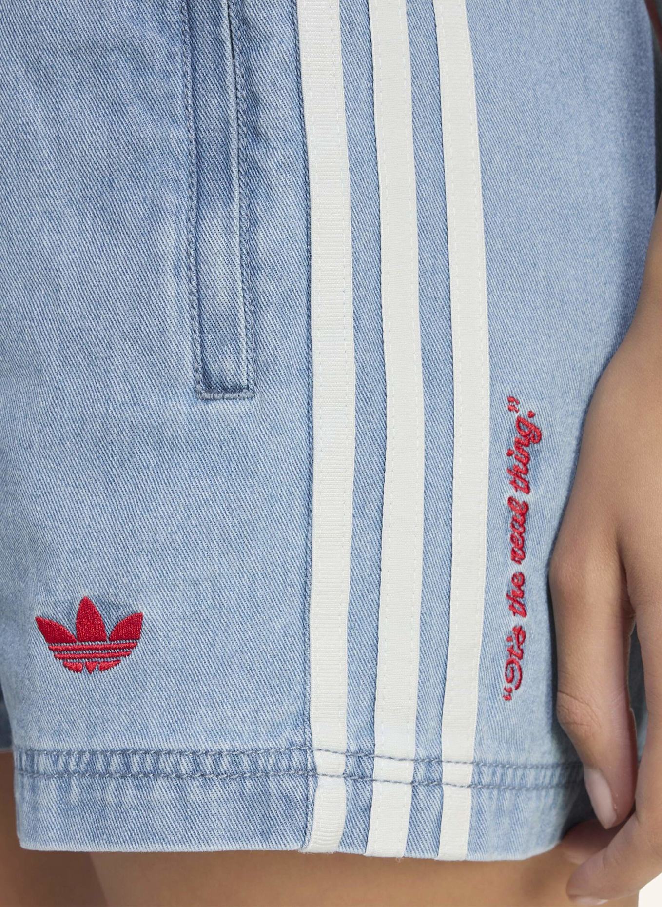 adidas Originals ADIDAS X COCA-COLA DENIM JORTS: BLAU