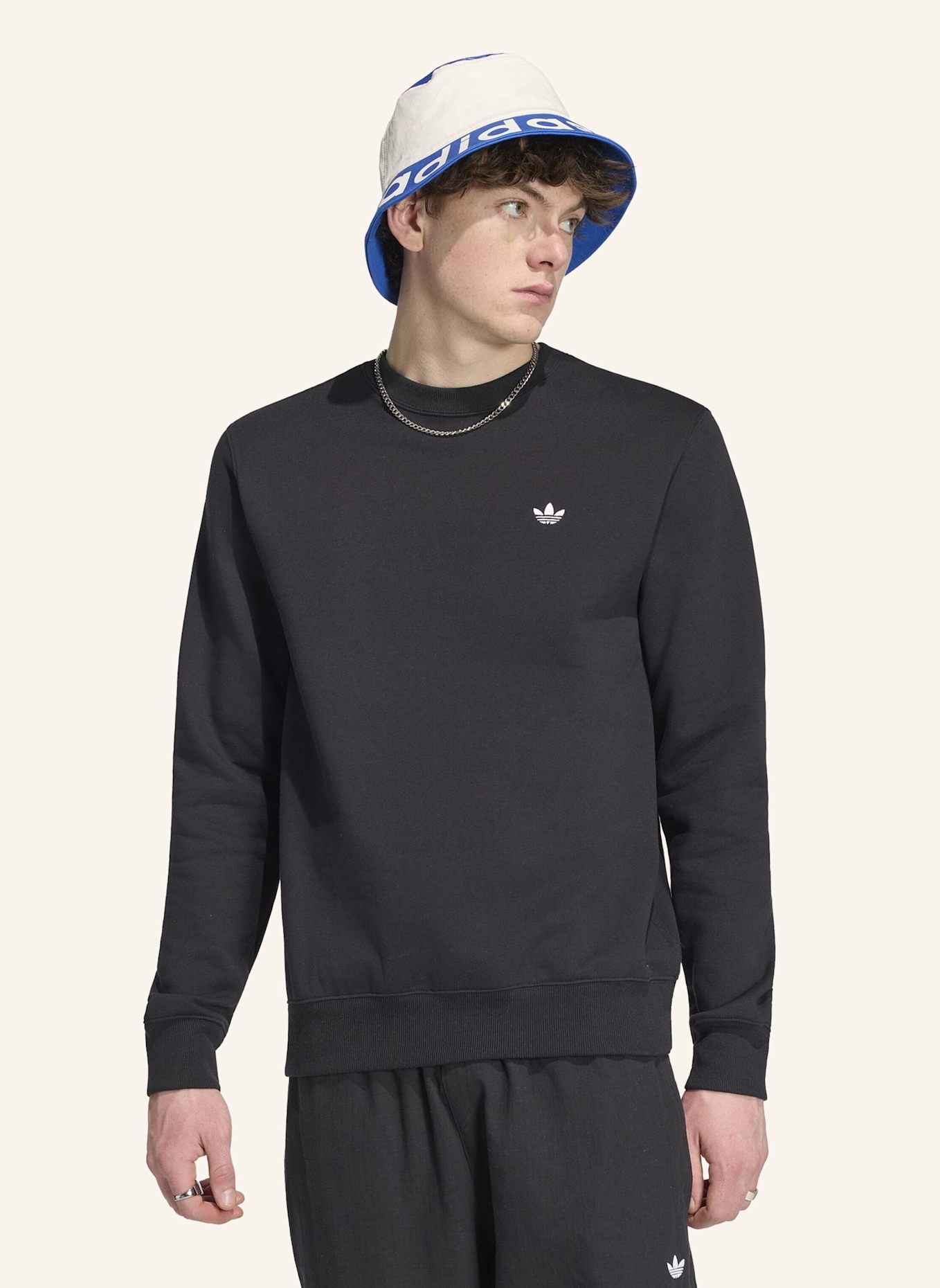 adidas Originals TREFOIL ESSENTIALS CREW SWEATSHIRT: SCHWARZ