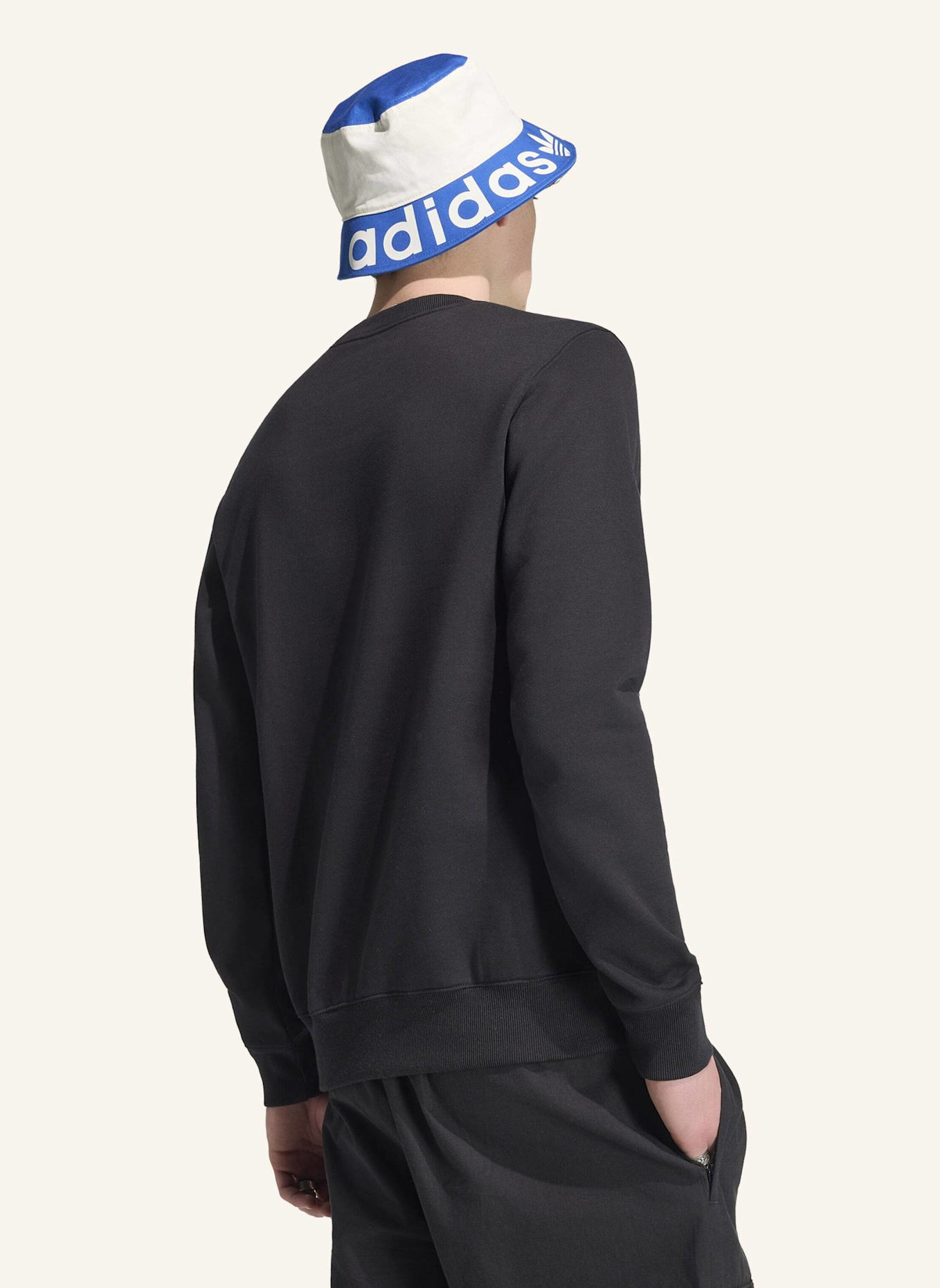 adidas Originals TREFOIL ESSENTIALS CREW SWEATSHIRT: SCHWARZ
