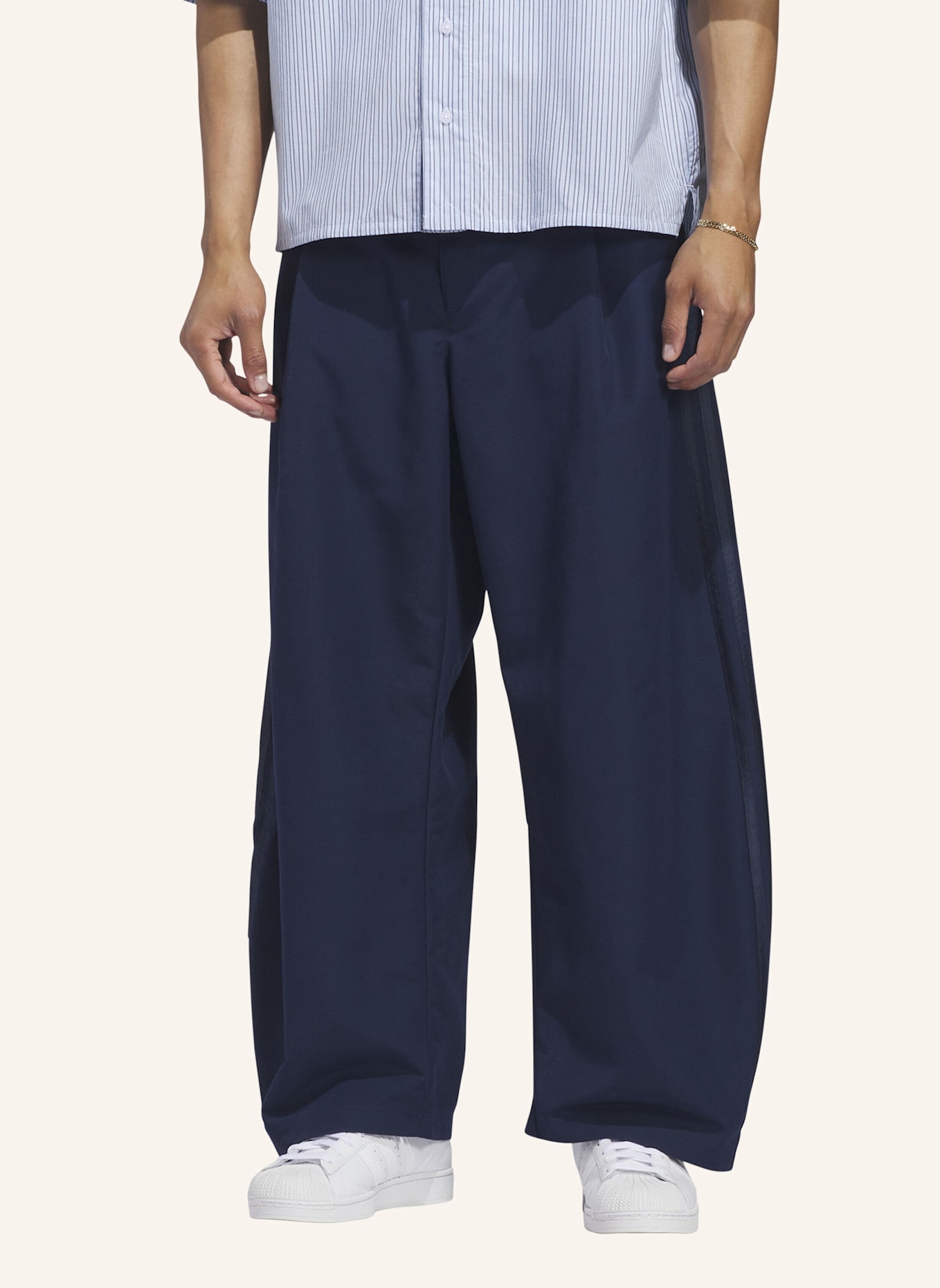 adidas Originals ORIGINALS GEWEBTE HOSE, BARREL DESIGN: BLAU