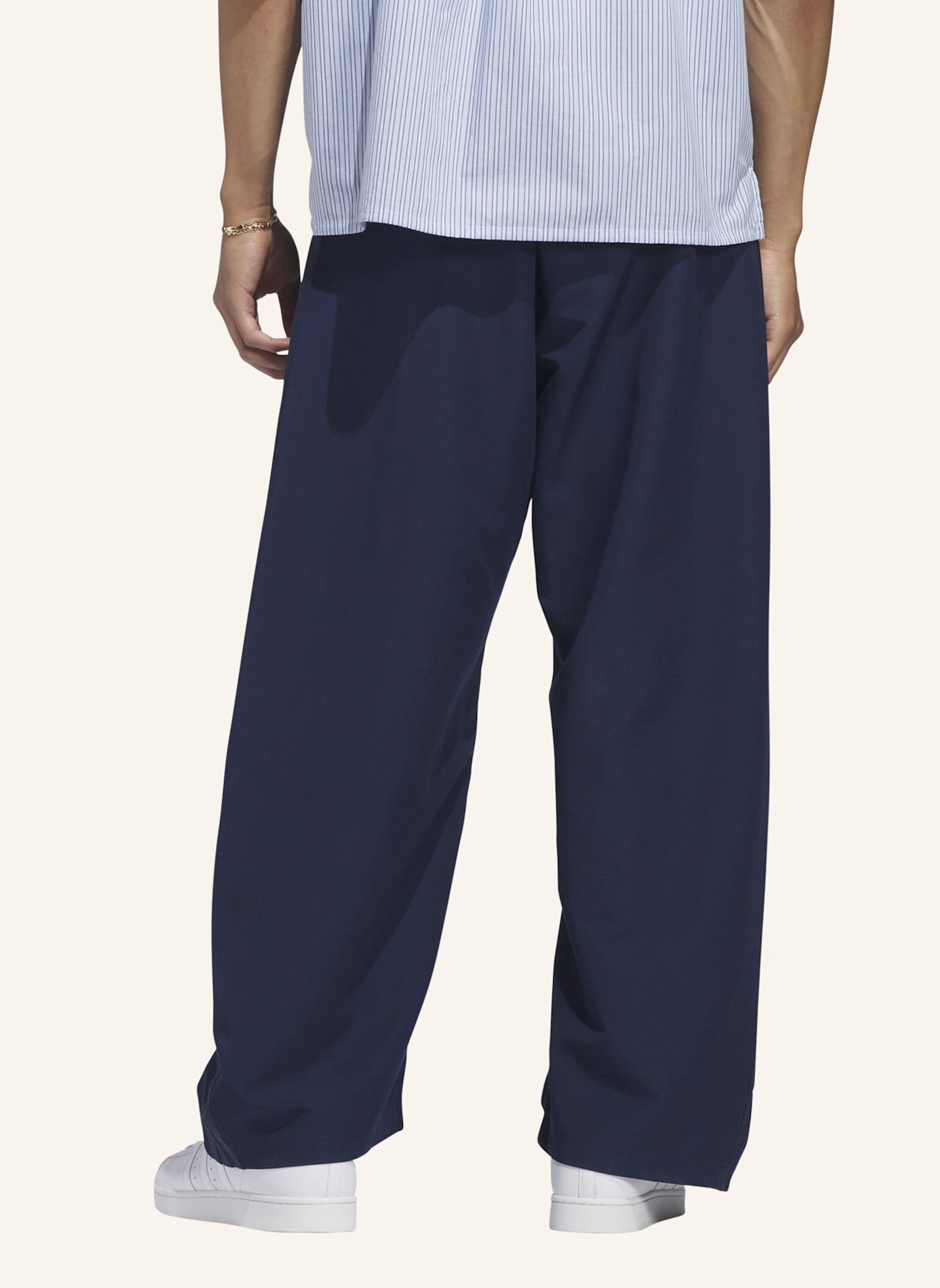 adidas Originals ORIGINALS GEWEBTE HOSE, BARREL DESIGN: BLAU