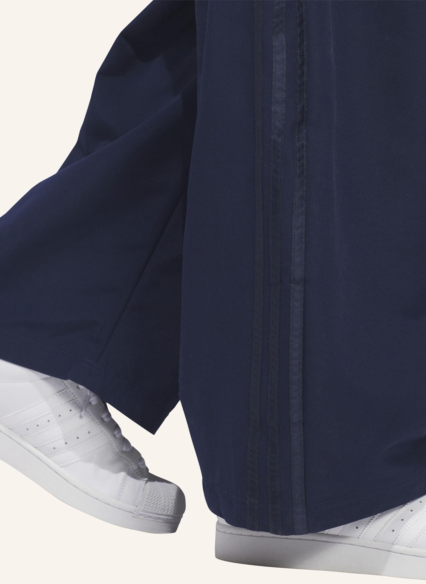 adidas Originals ORIGINALS GEWEBTE HOSE, BARREL DESIGN: BLAU