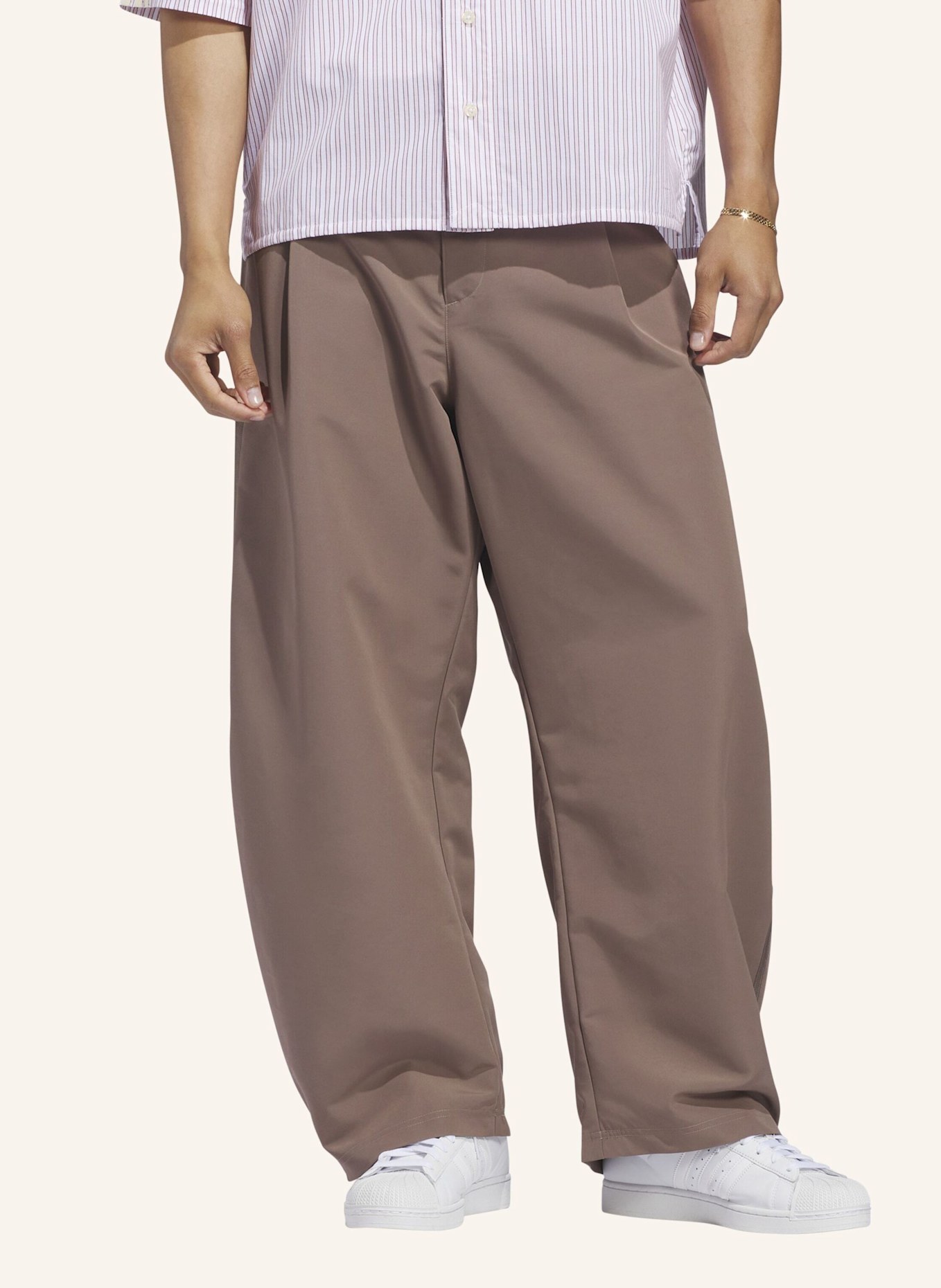 adidas Originals ORIGINALS GEWEBTE HOSE, BARREL DESIGN: BRAUN