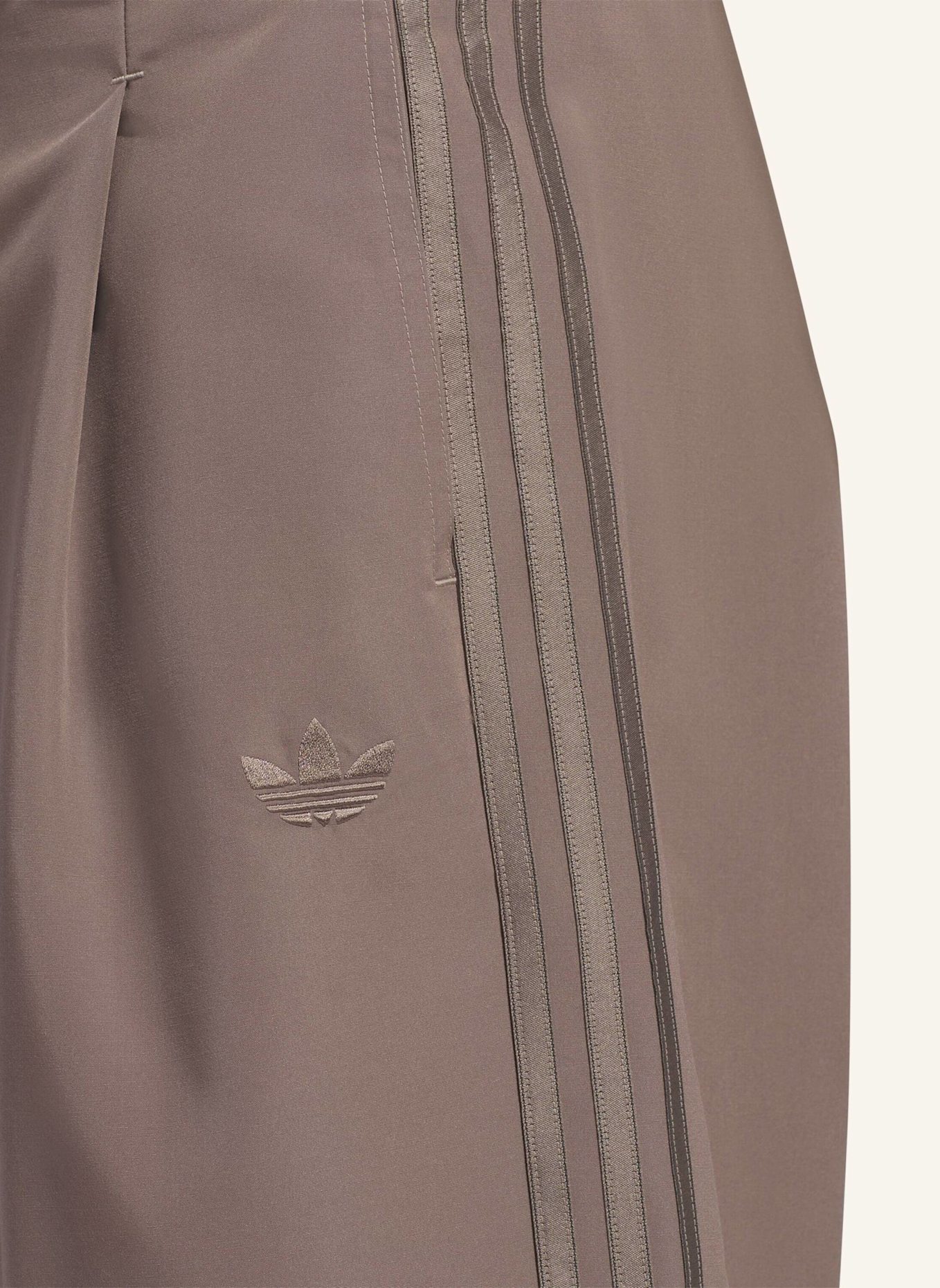 adidas Originals ORIGINALS GEWEBTE HOSE, BARREL DESIGN: BRAUN