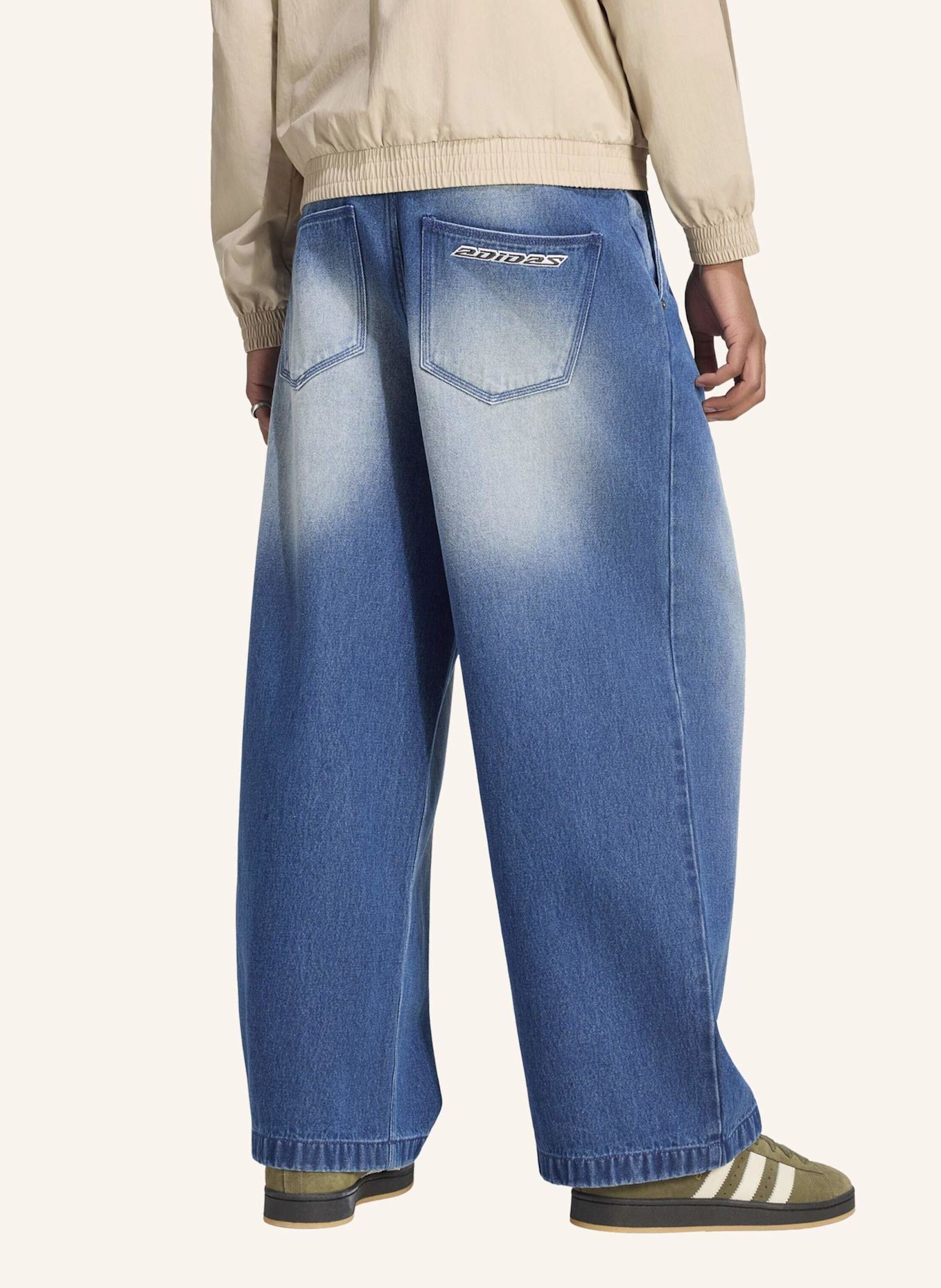 adidas Originals JEANS, MITTELHOCH, WEITES BEIN: BLAU