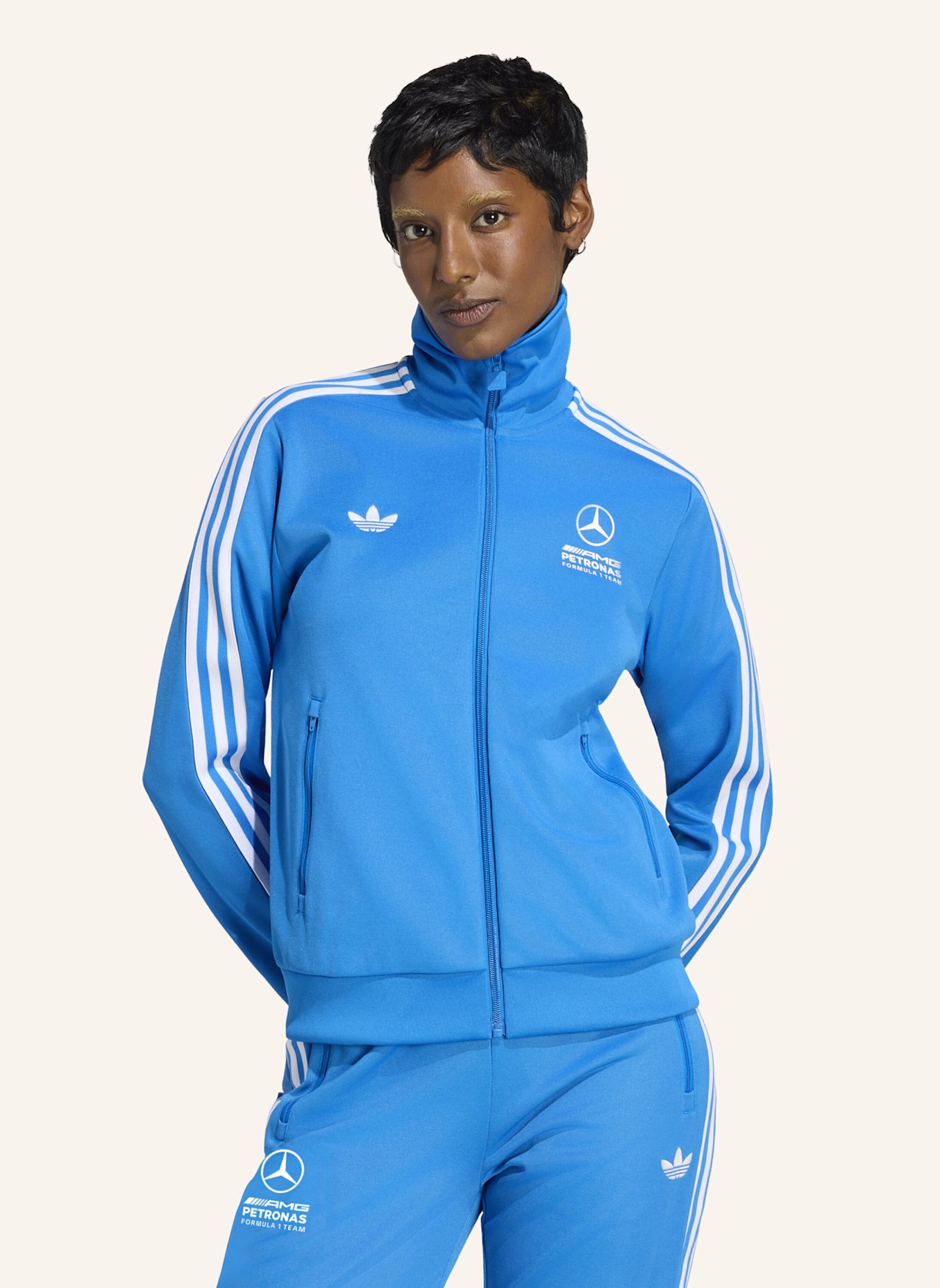 adidas MERCEDES-AMG PETRONAS FORMULA 1 TEAM BLUE WONDER TRAININGSJACKE: BLAU