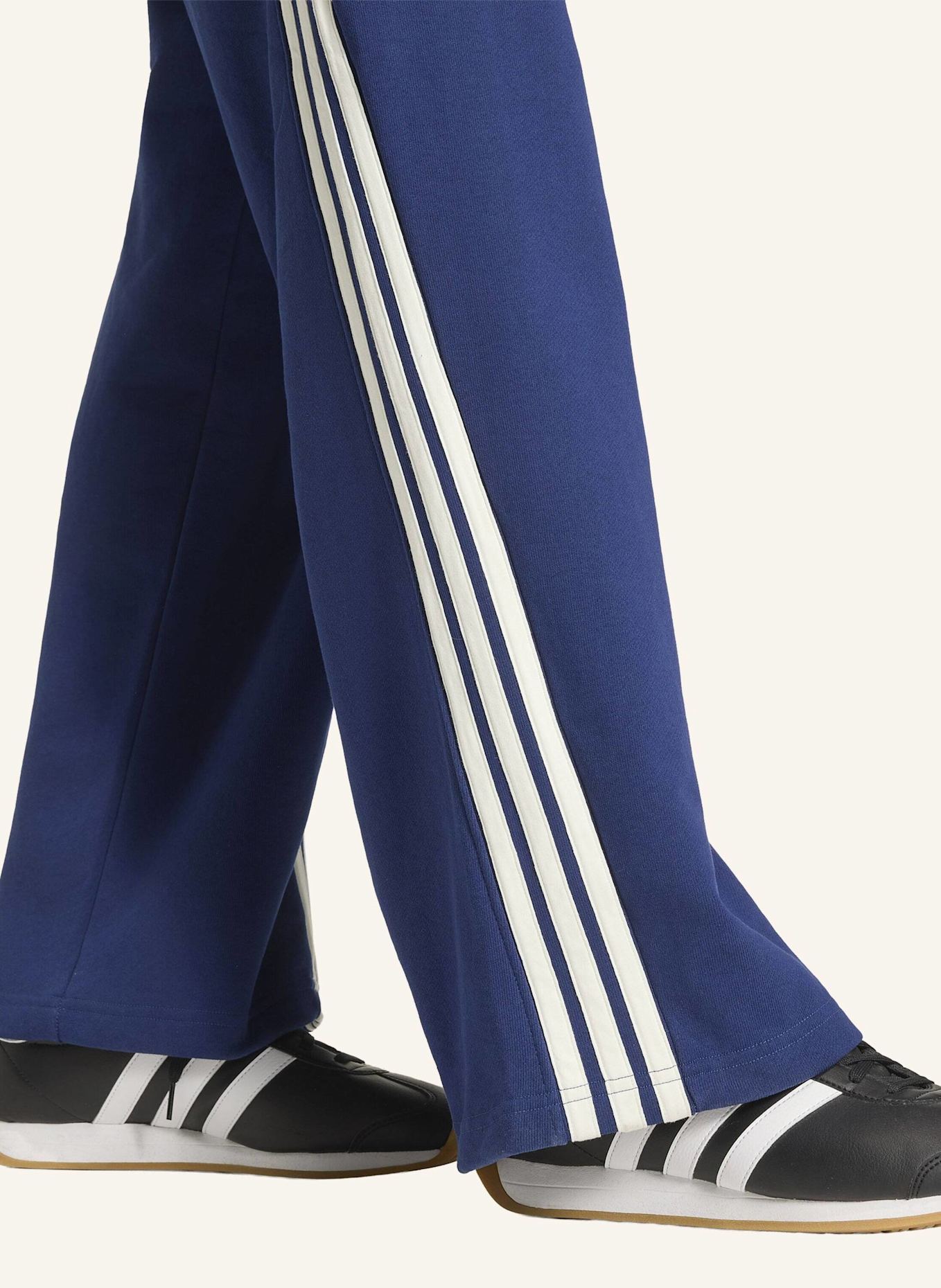 adidas ADIDAS KIT 3-STREIFEN WEITE HOSE: BLAU