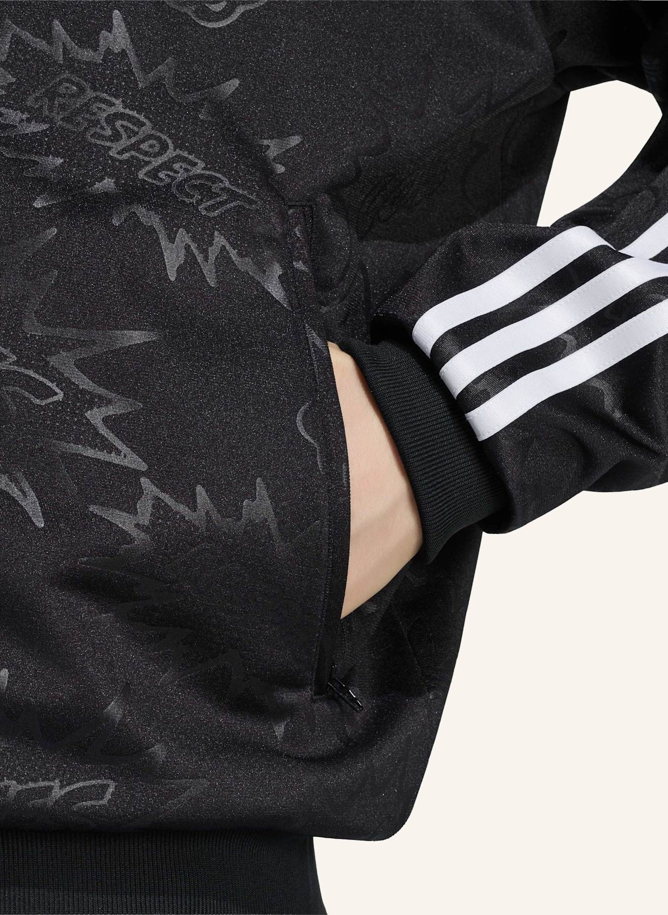 adidas Originals LOVE UNITES FB TT ORIGINALS JACKE: SCHWARZ