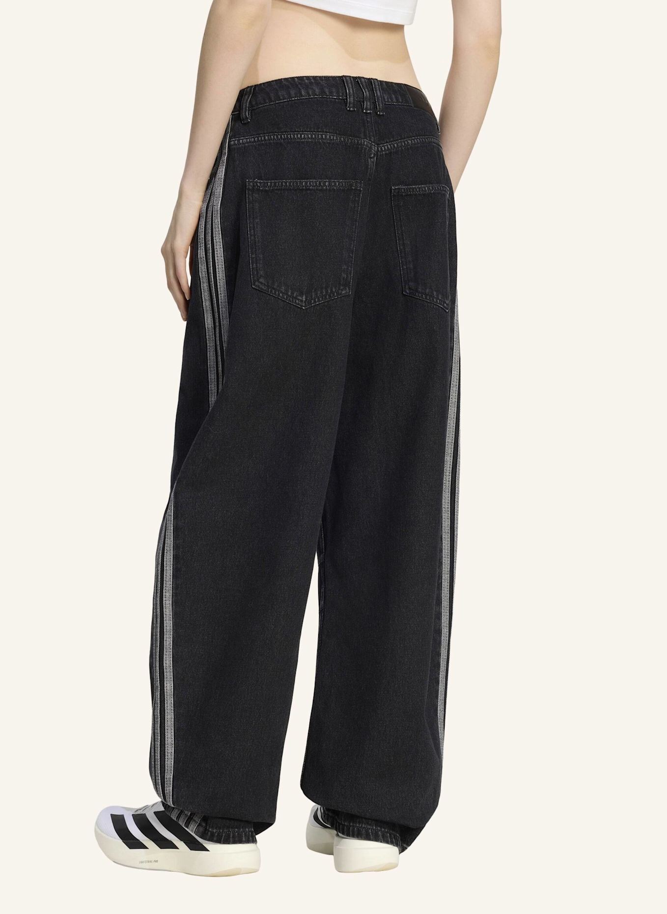 adidas Originals BARREL-JEANS, HOHER BUND: SCHWARZ