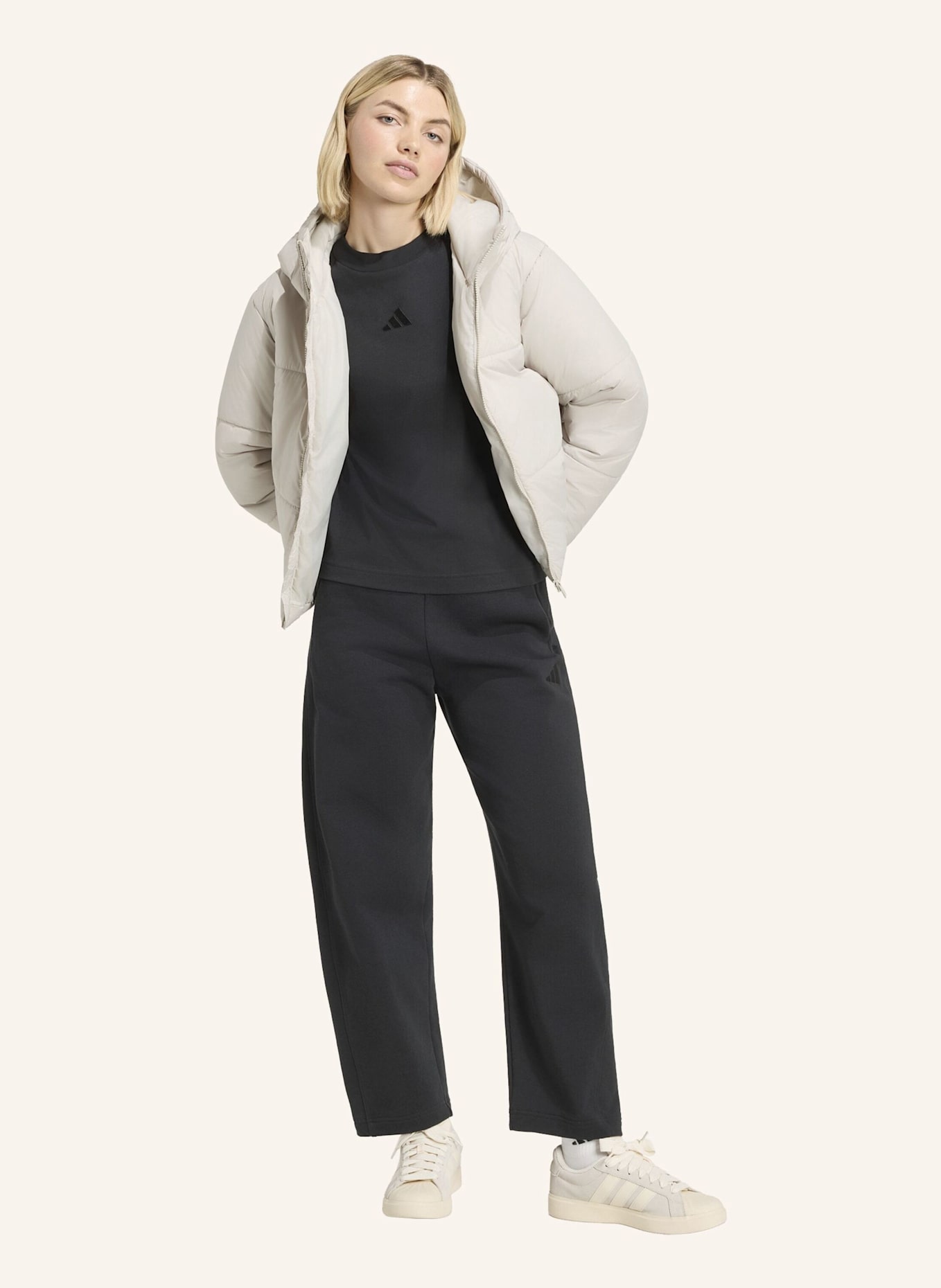 adidas ESSENTIALS HIGHLOFT PUFFER JACKE, ISOLIERT: BEIGE