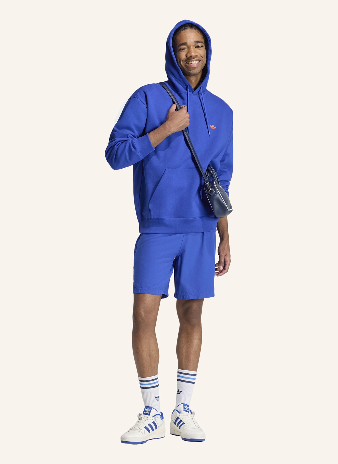 adidas Originals TREFOIL ESSENTIALS LOOSE HOODIE: BLAU