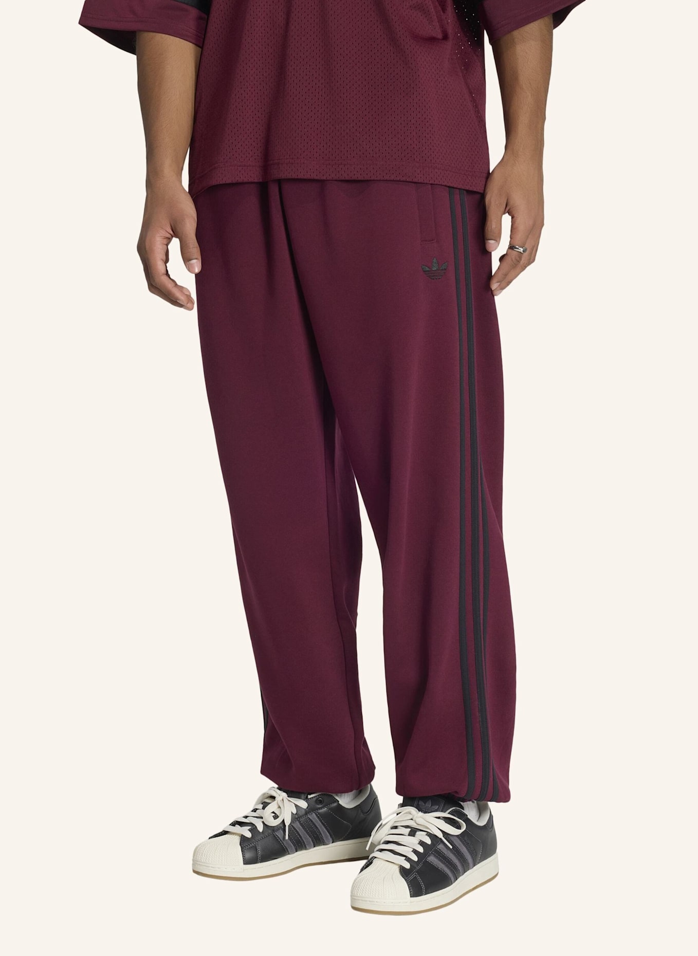 adidas Originals ADIDAS ADICOLOR 3-STREIFEN JOGGINGHOSE MIT BÜNDCHEN: ROT