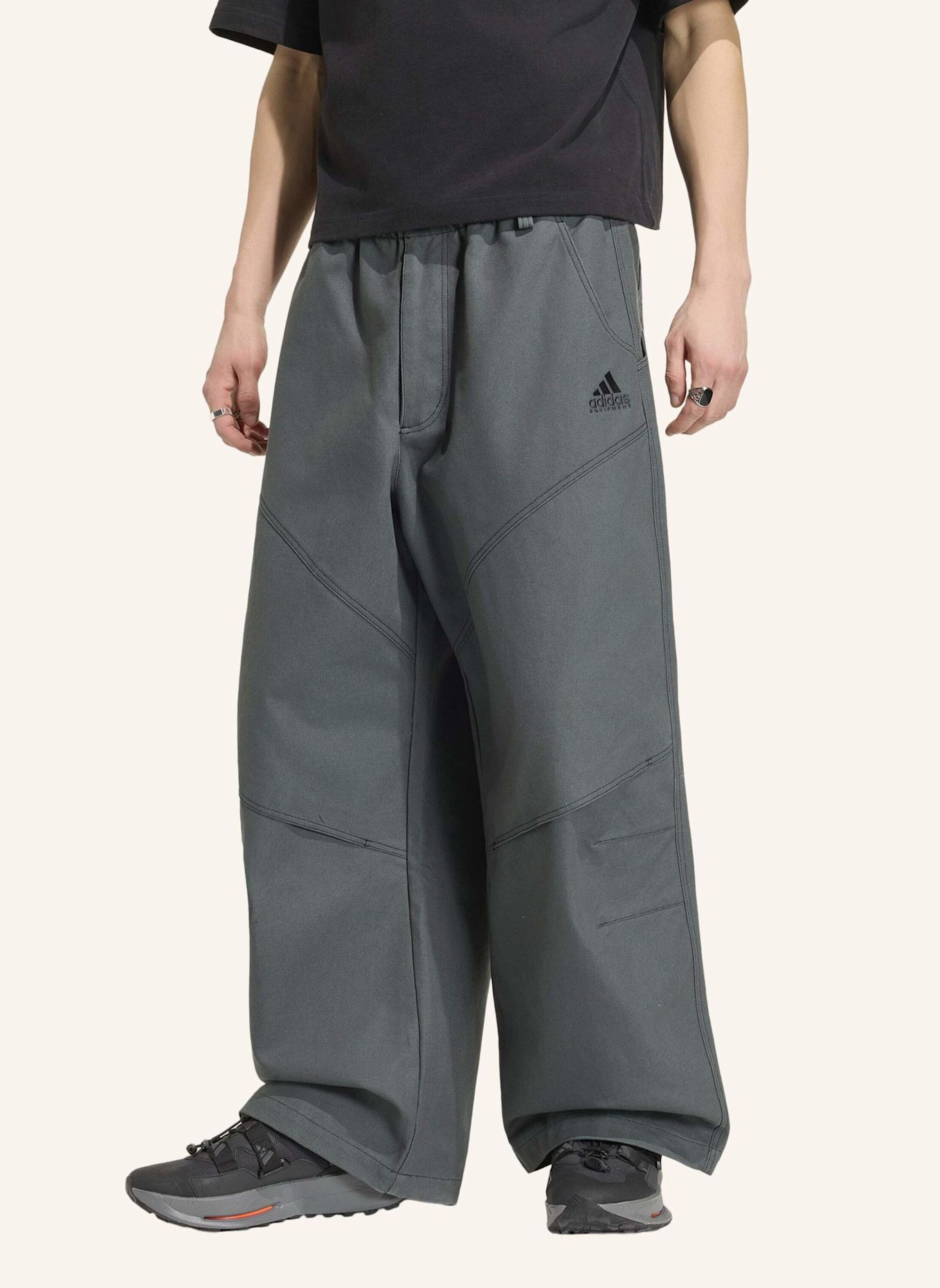 adidas Originals ADIDAS EQUIPMENT CANVAS-HOSE: SCHWARZ