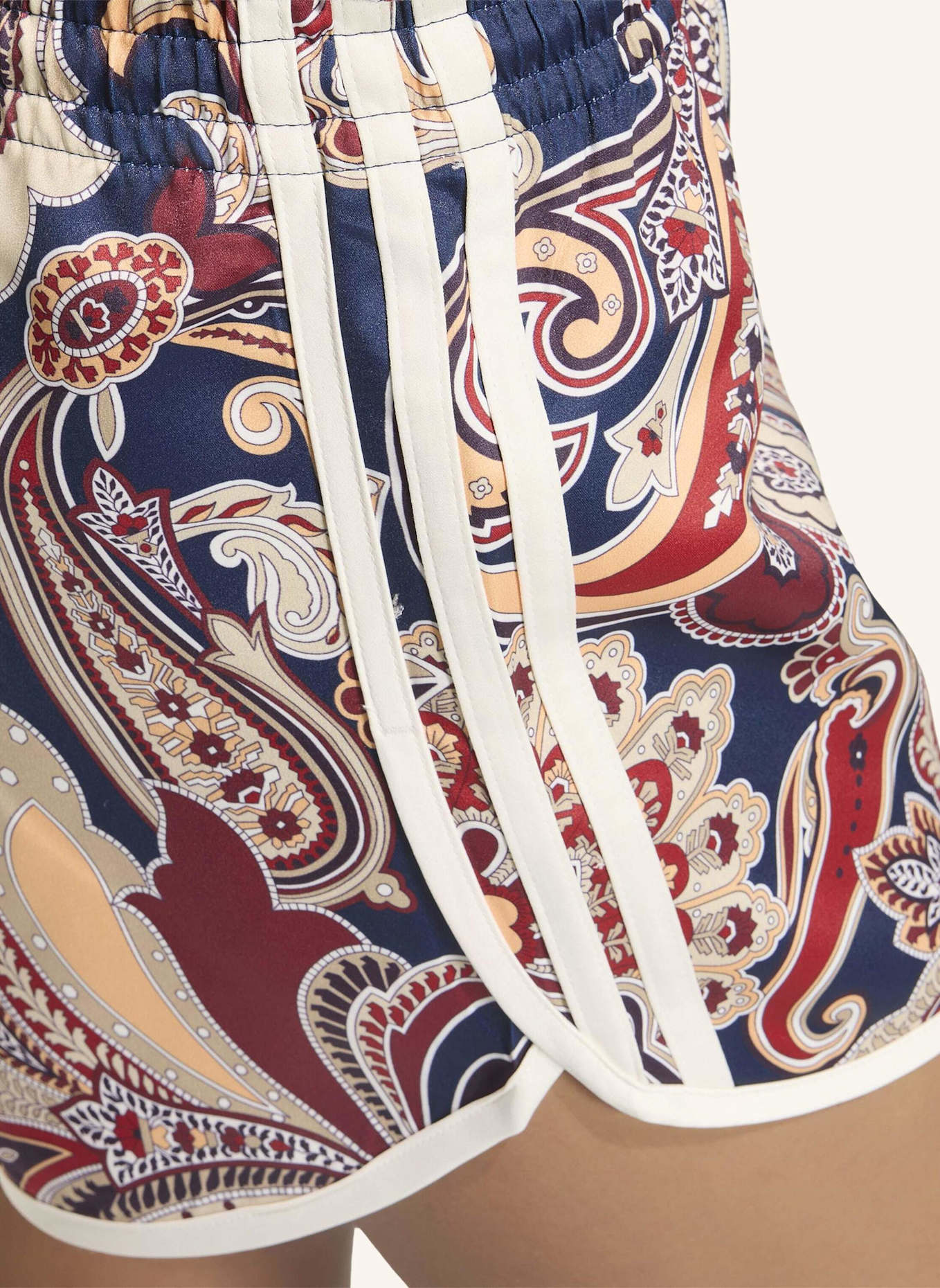 adidas Originals ADIDAS LIBERTY LONDON SPRINTER SHORTS: BLAU