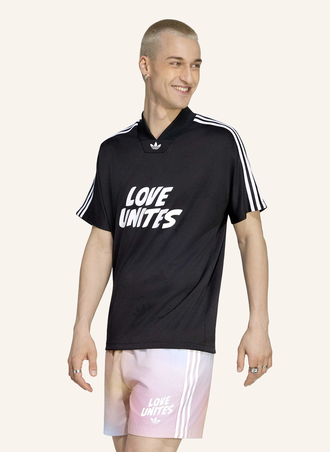 adidas Originals LOVE UNITES EMB JERSEY: SCHWARZ