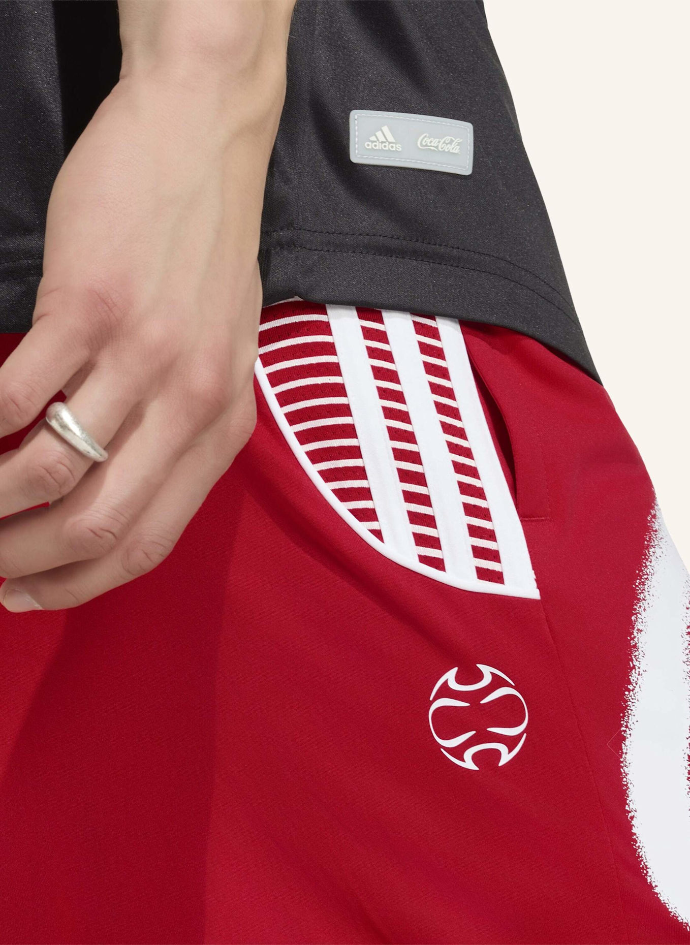 adidas Originals ADIDAS X COCA-COLA TRAININGSSHORTS: ROT