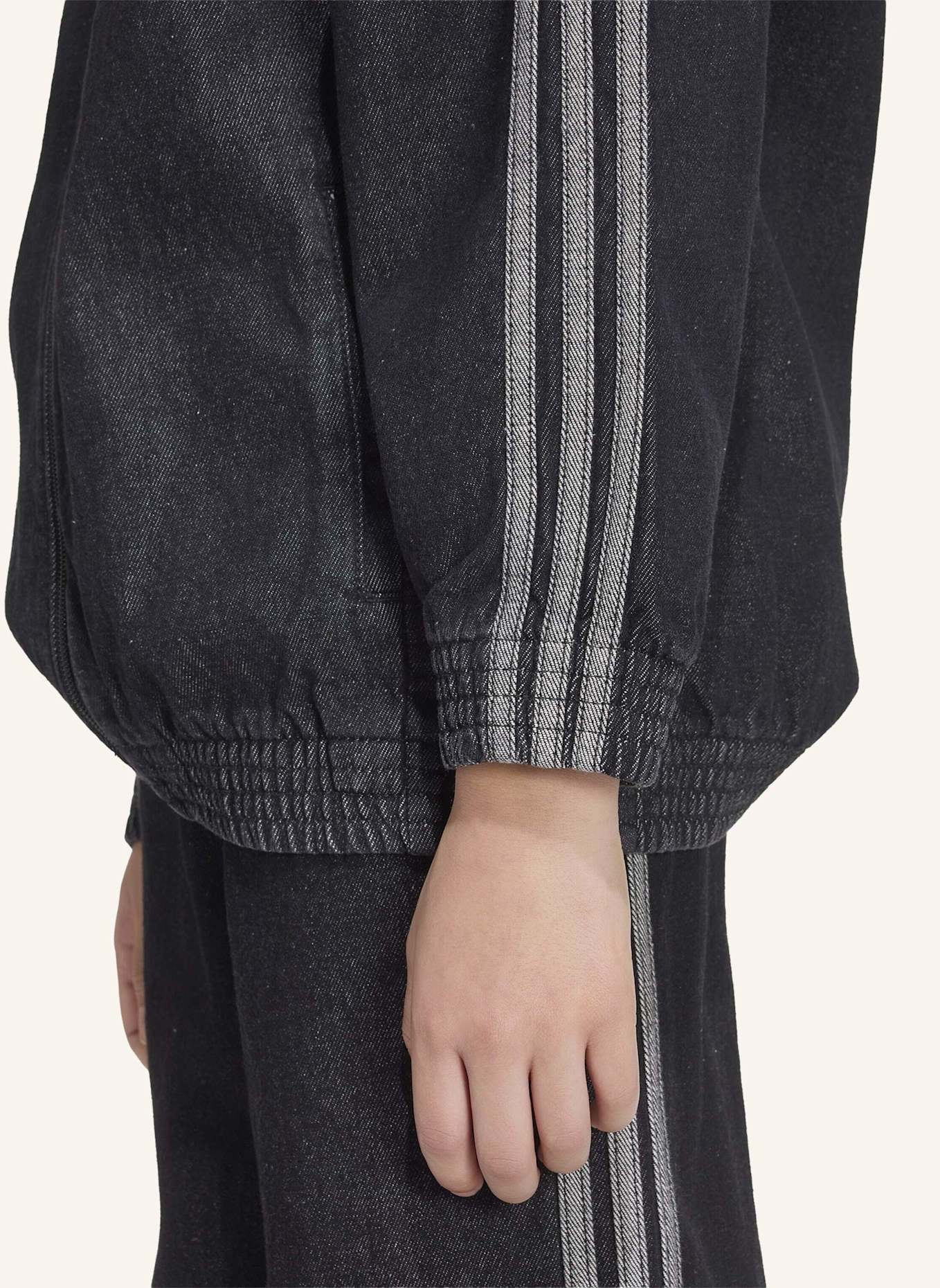 adidas Originals SST DENIM ORIGINAL JACKE, LOCKER GESCHNITTEN: SCHWARZ