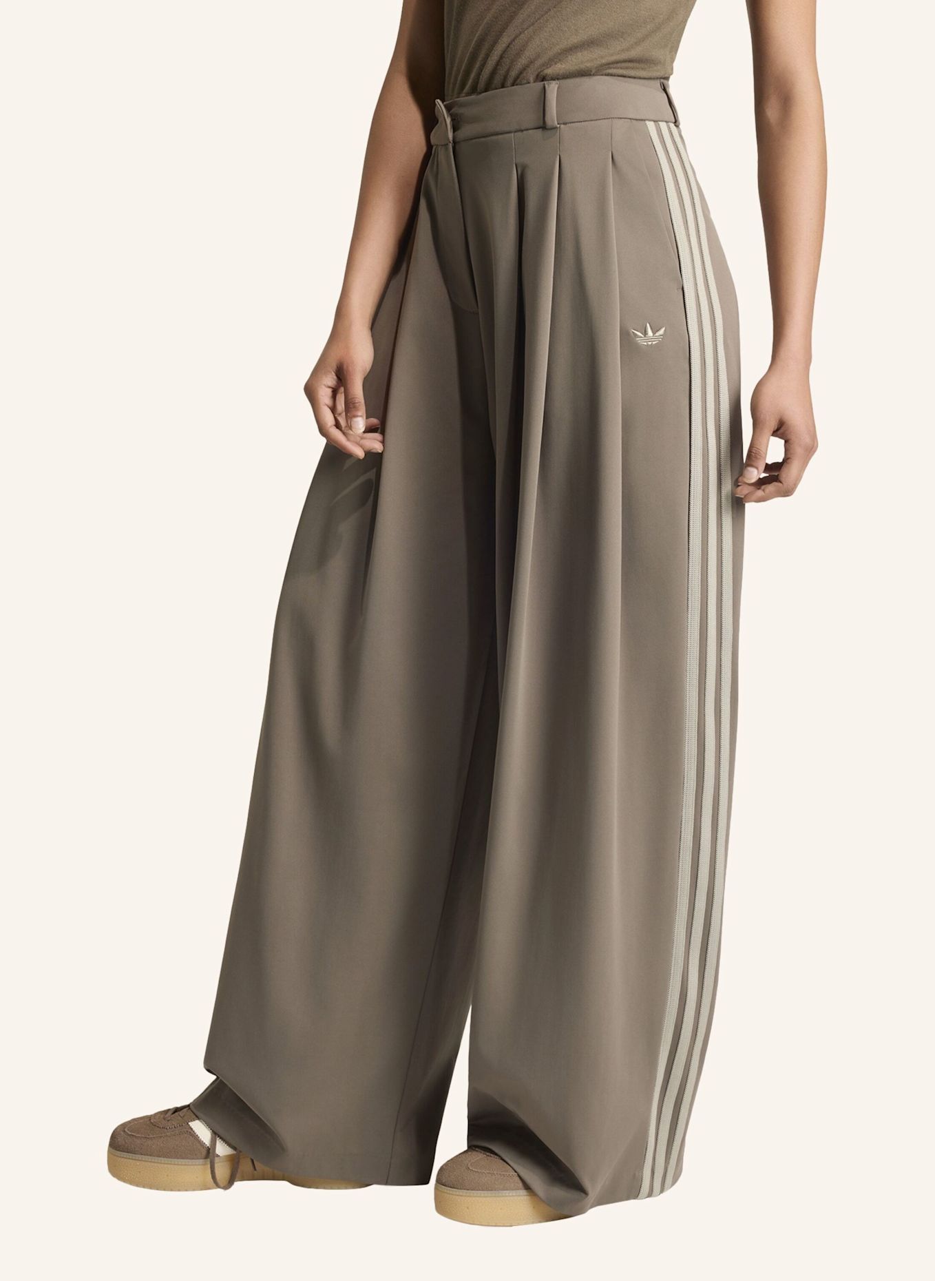 adidas Originals FALTENHOSE: BRAUN / SILBER