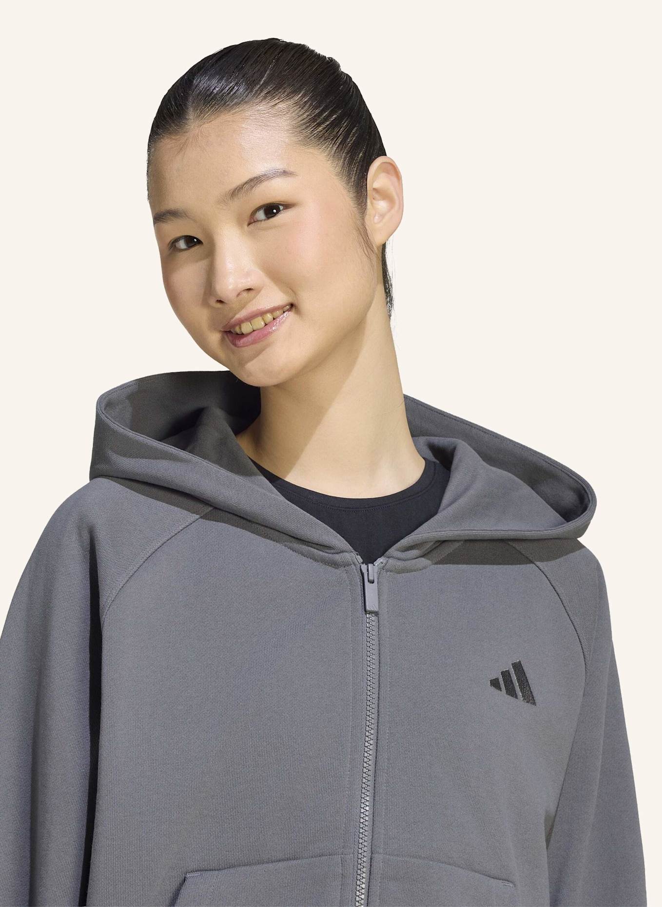 adidas ADIDAS KIT KAPUZENJACKE, KLEINES LOGO: GRAU