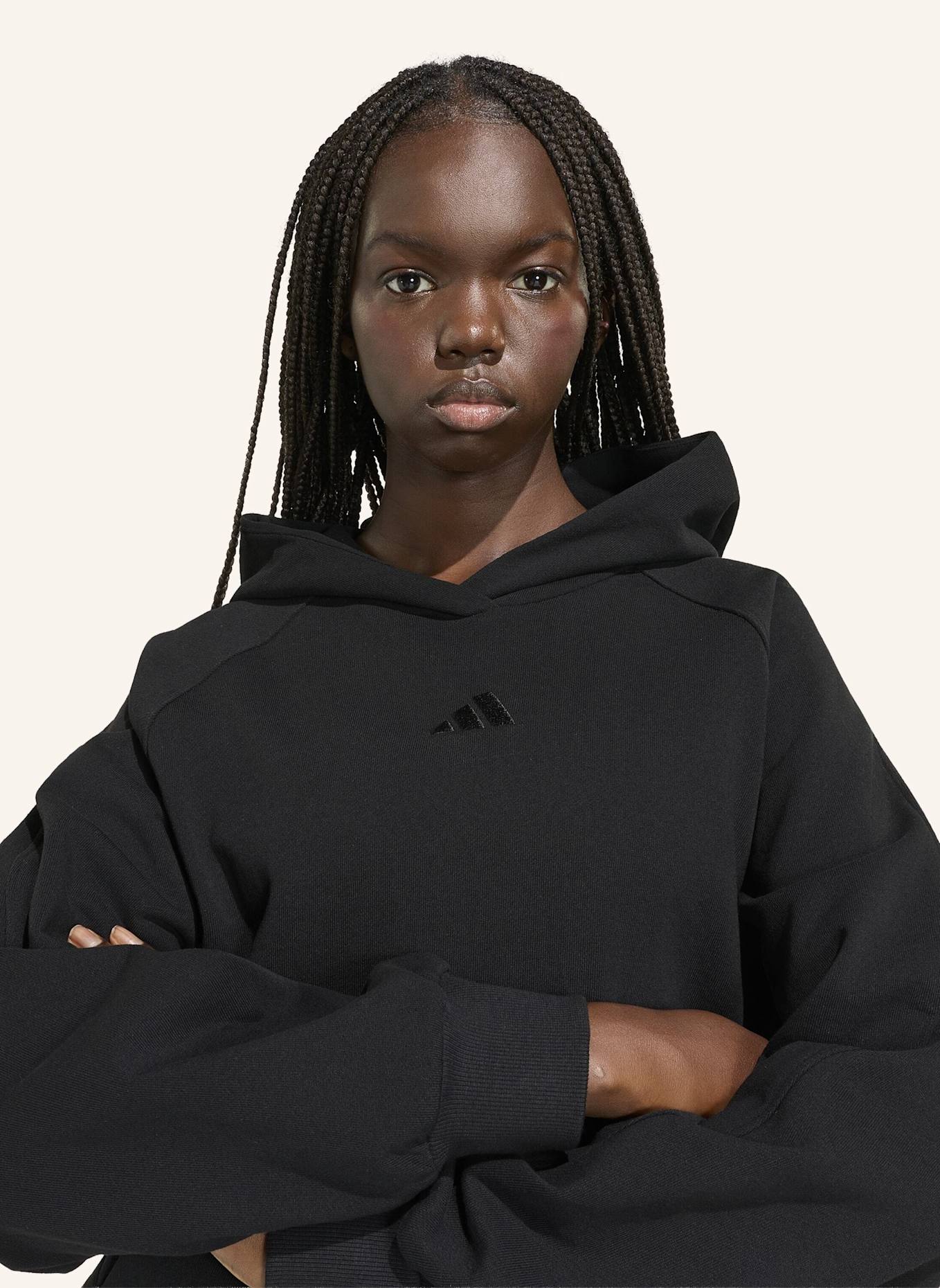 adidas ADIDAS KIT HOODIE, KLEINES LOGO: SCHWARZ