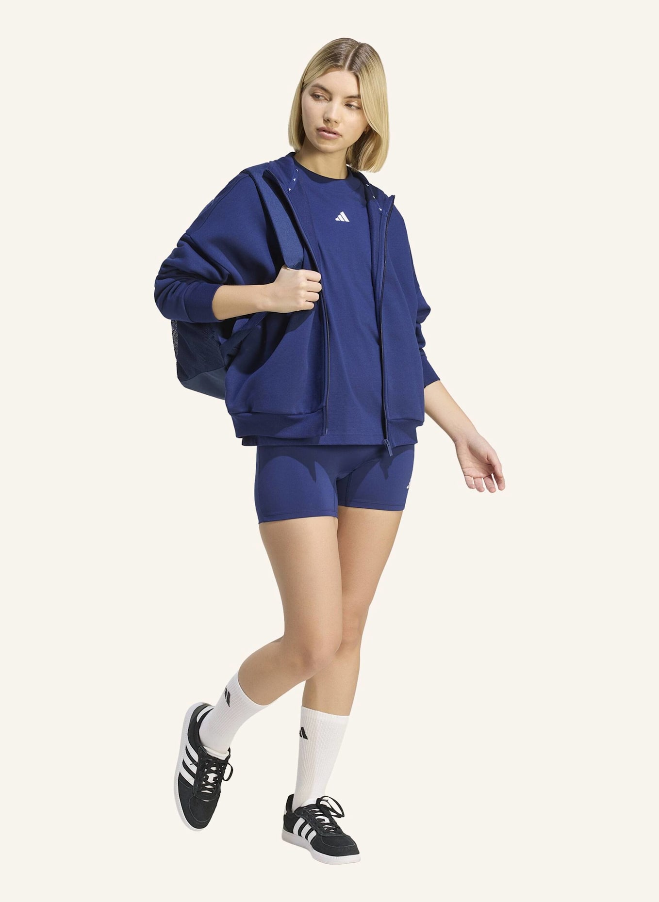 adidas 3-STREIFEN STUDIO TRACK TOP: BLAU