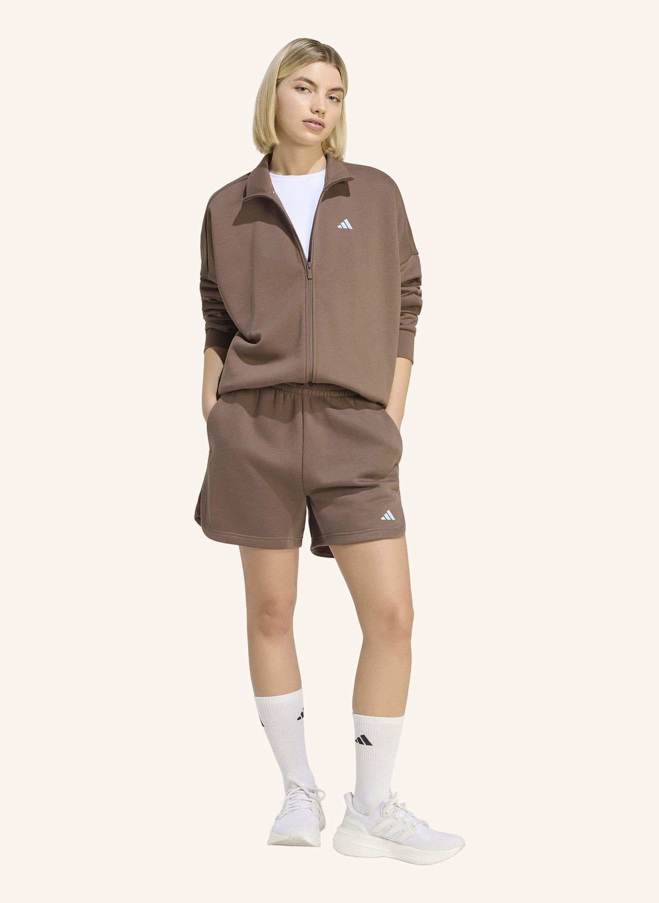 adidas 3-STREIFEN STUDIO TRACK TOP: BRAUN